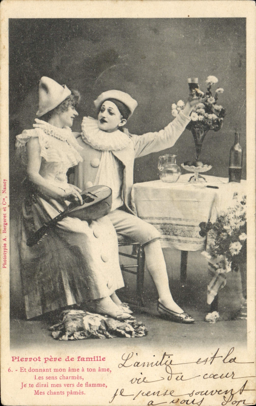 CPA Fantaisie Pierrot pere de famille Pierrots 