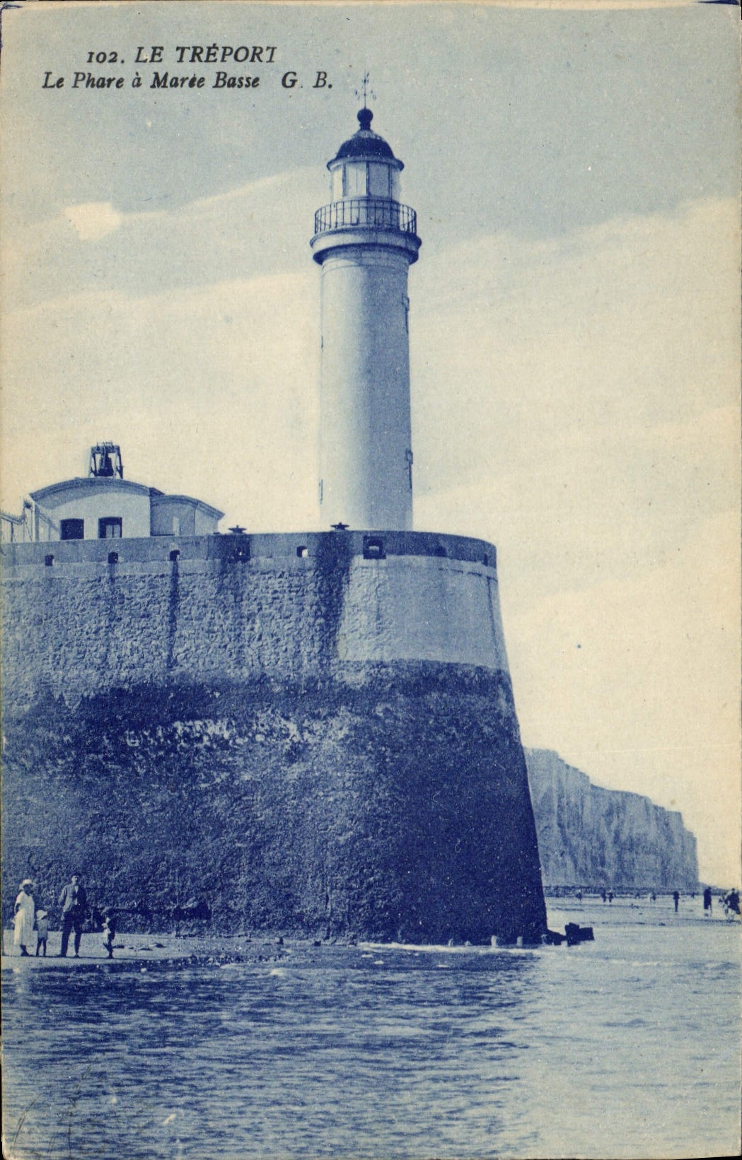Vintage Postcard the Headlight has low tide Treport