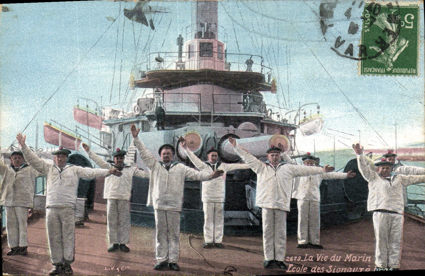 Vintage Postcard Militaria the life of the Ecole sailor of the Signals has arm