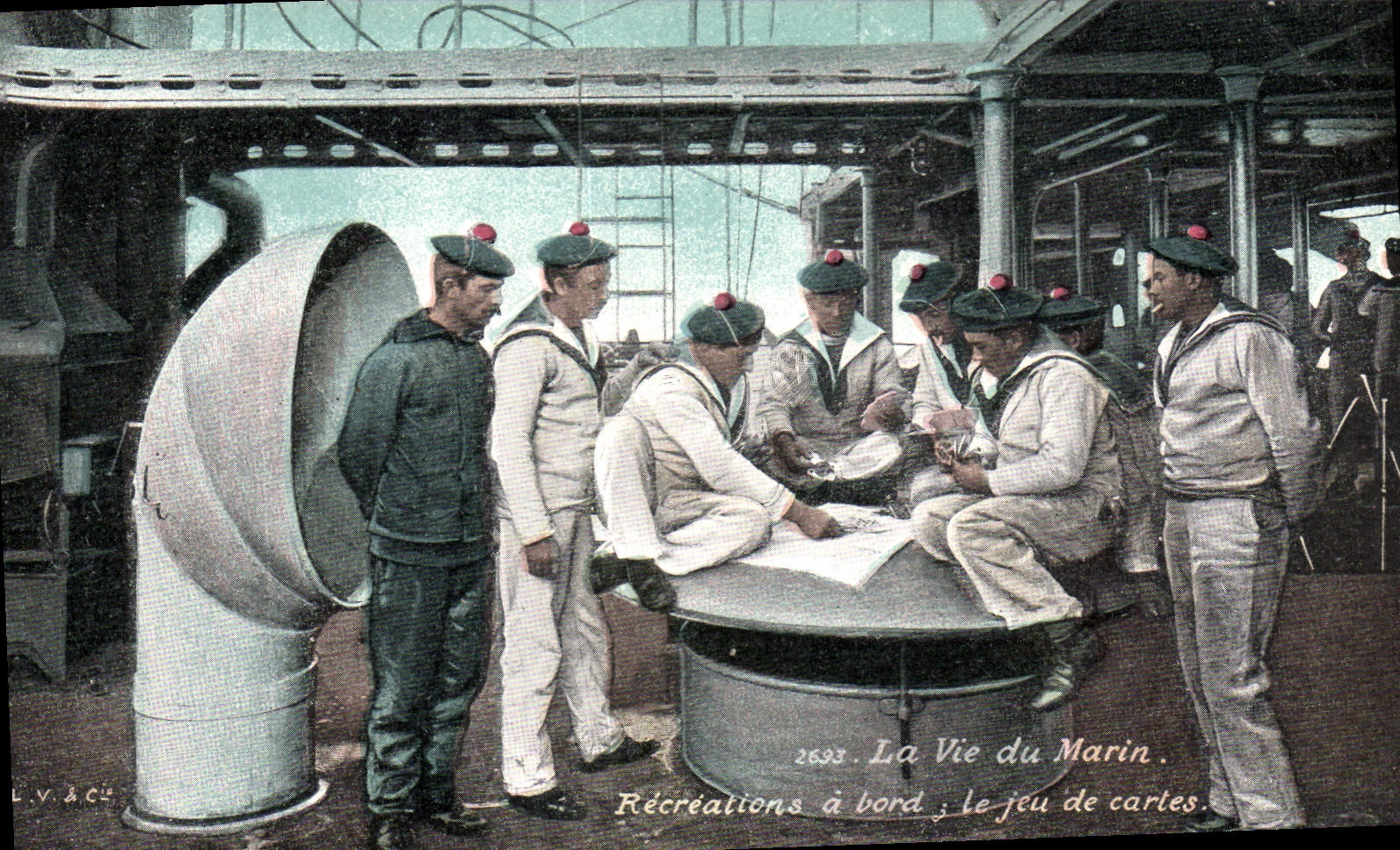 Vintage Postcard Militaria the life of the Recreations sailor has edge the card deck