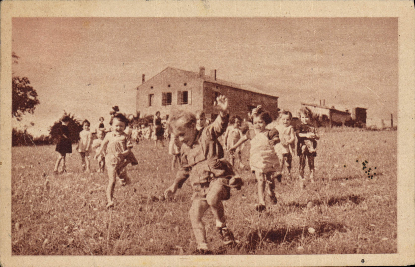 Vintage Postcard Enfants Colonies Helps French