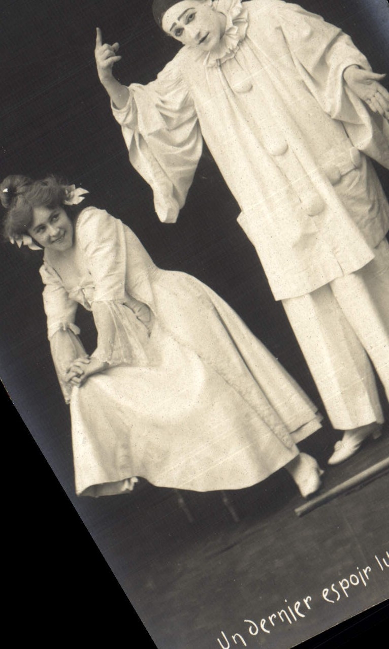 Vintage Postcard Pïerrot Pierrots a last hope remains to him