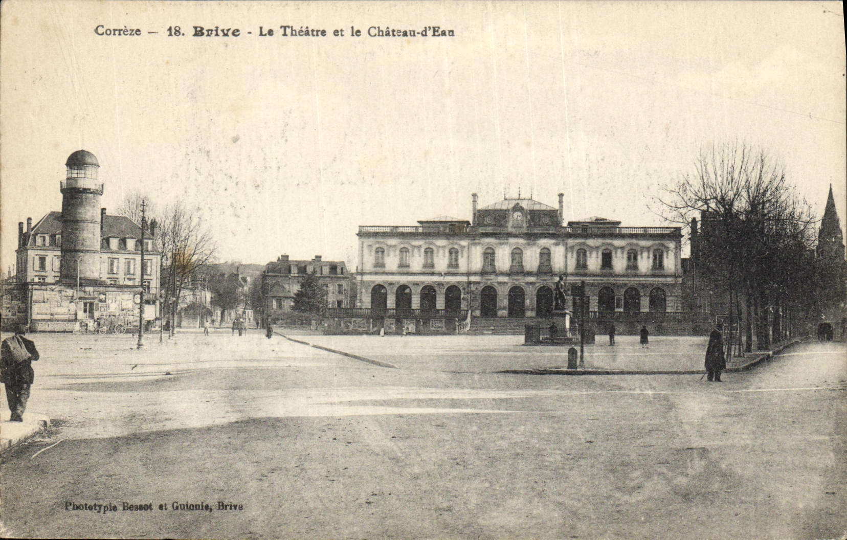 CPA Brive Le theatre et le Chateau d'eau
