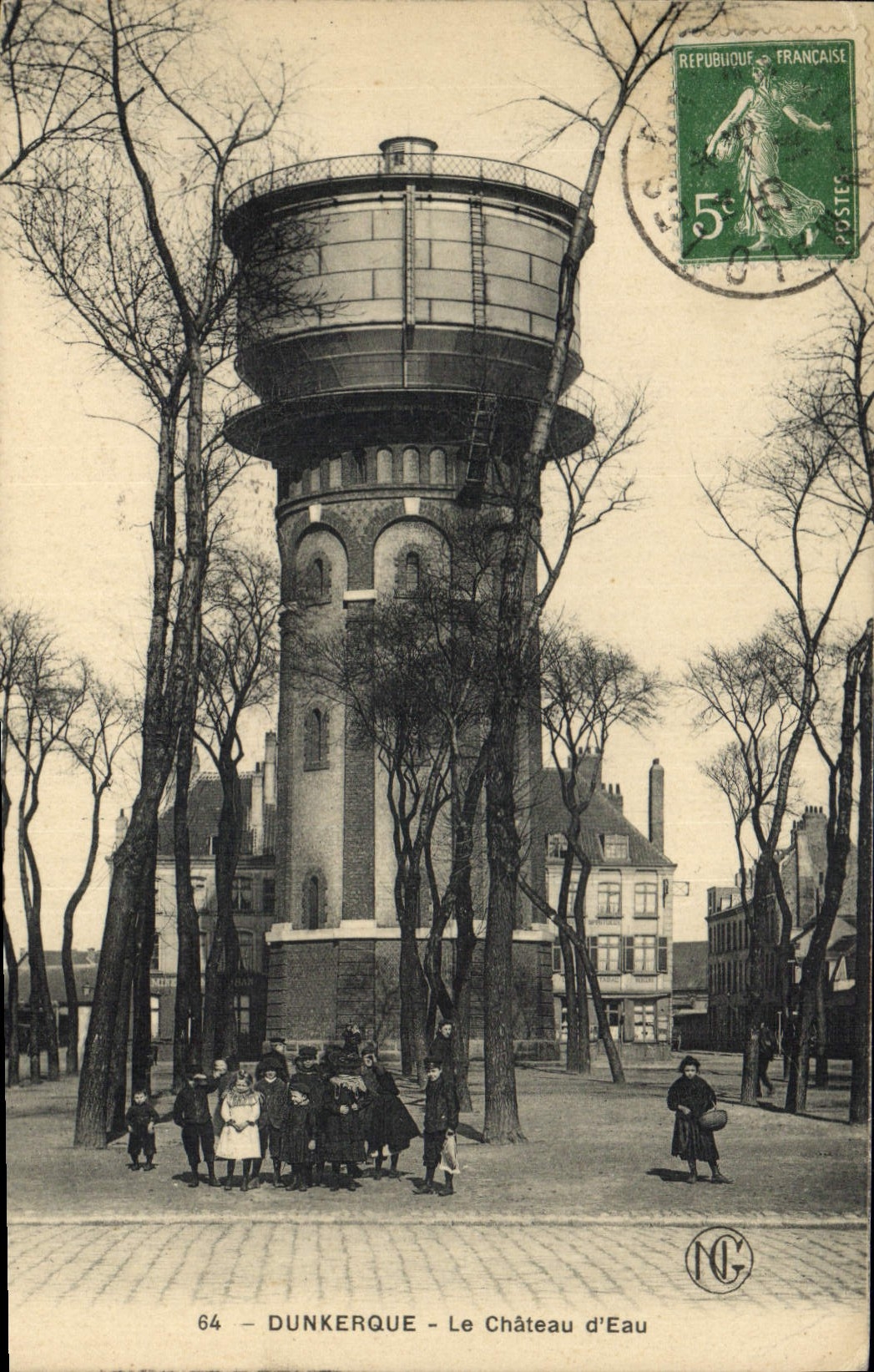 CPA Chateau d'eau Dunkerque Enfants