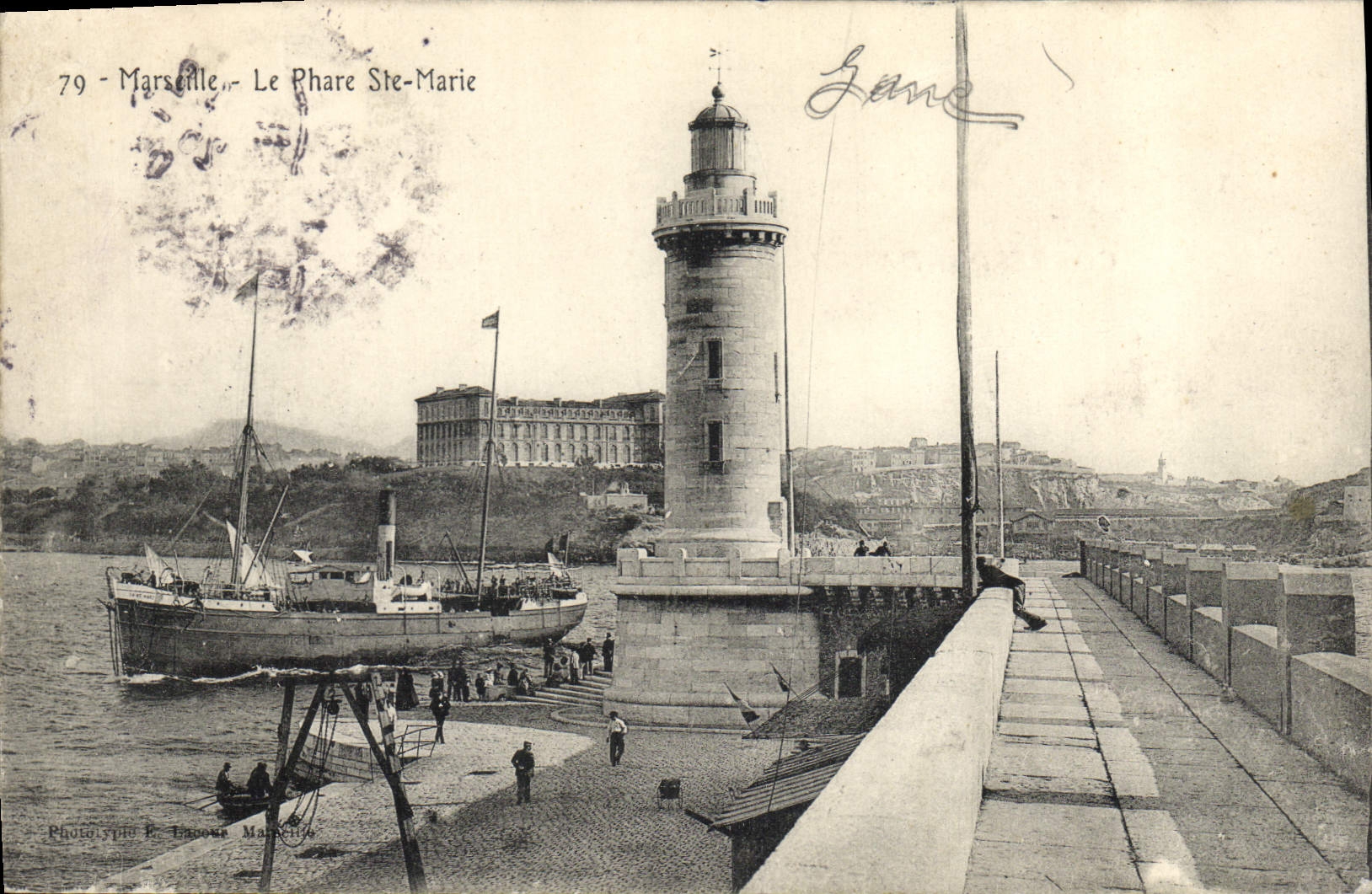 CPA Phare Ste Marie Marseille Bateau