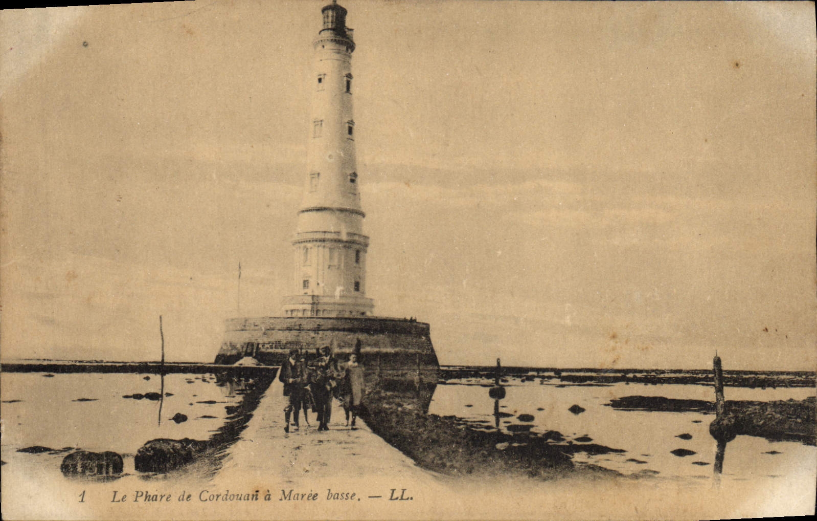 CPA Phare de Cordouan par gros temps