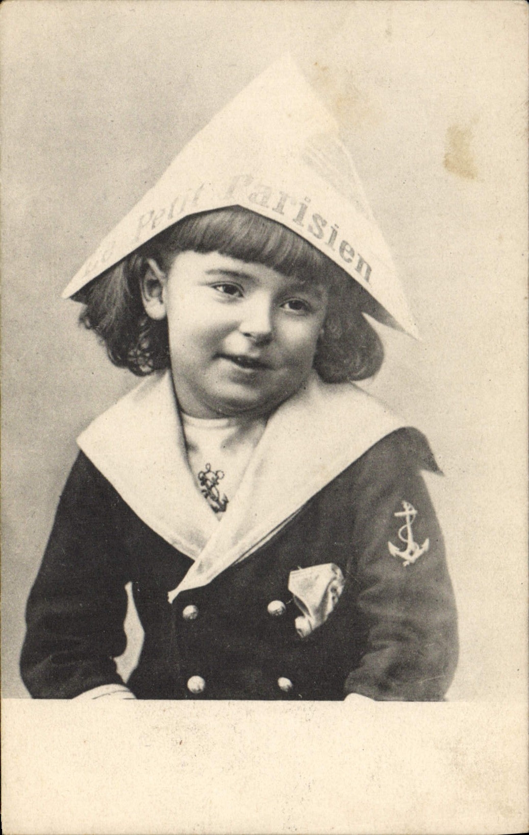 CPA Fantaisie Journaux Journal Enfant Petit Parisien