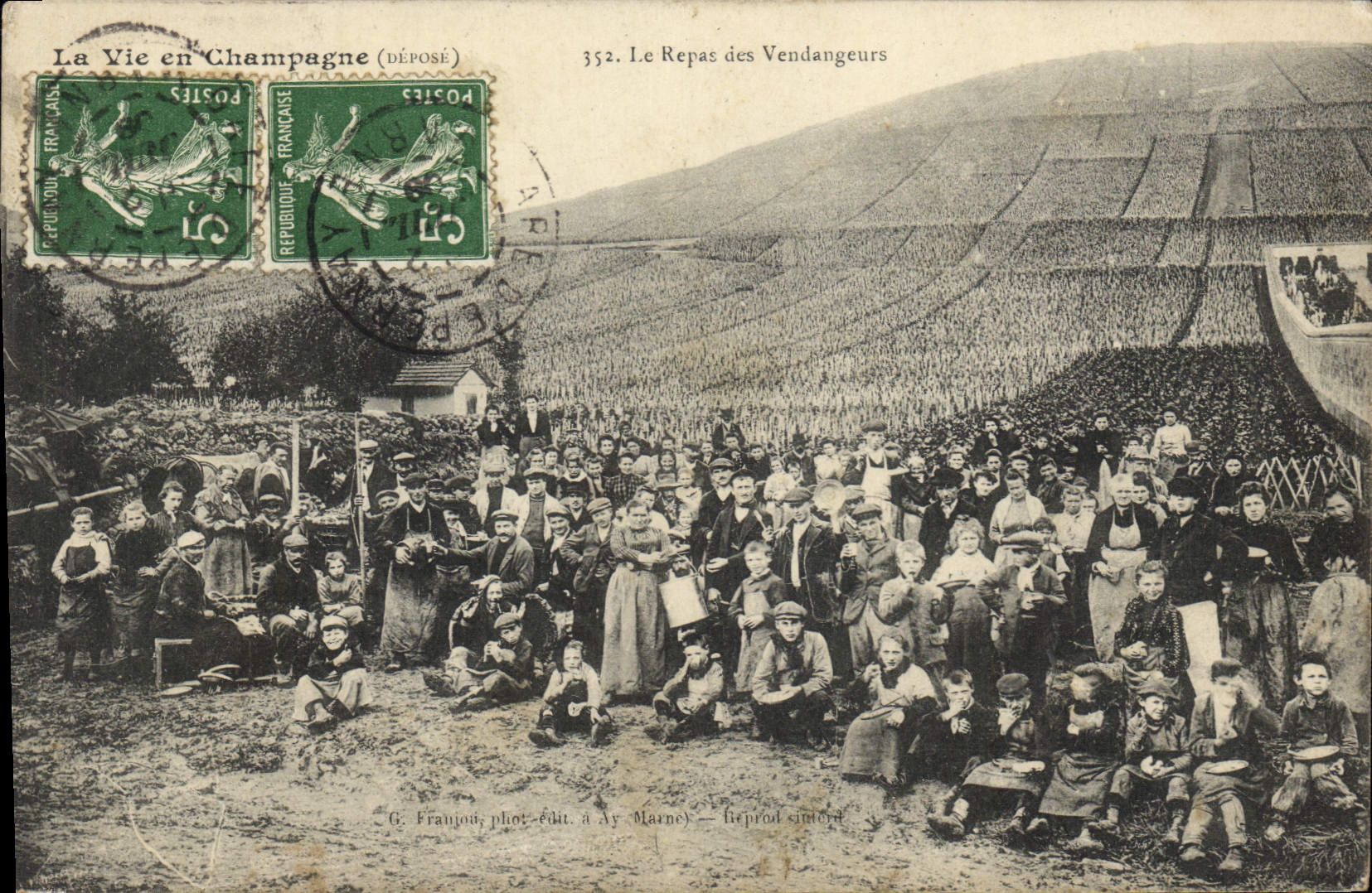 CPA Folklore Vigne Vendanges Champagne Le repas des vendangeurs TOP