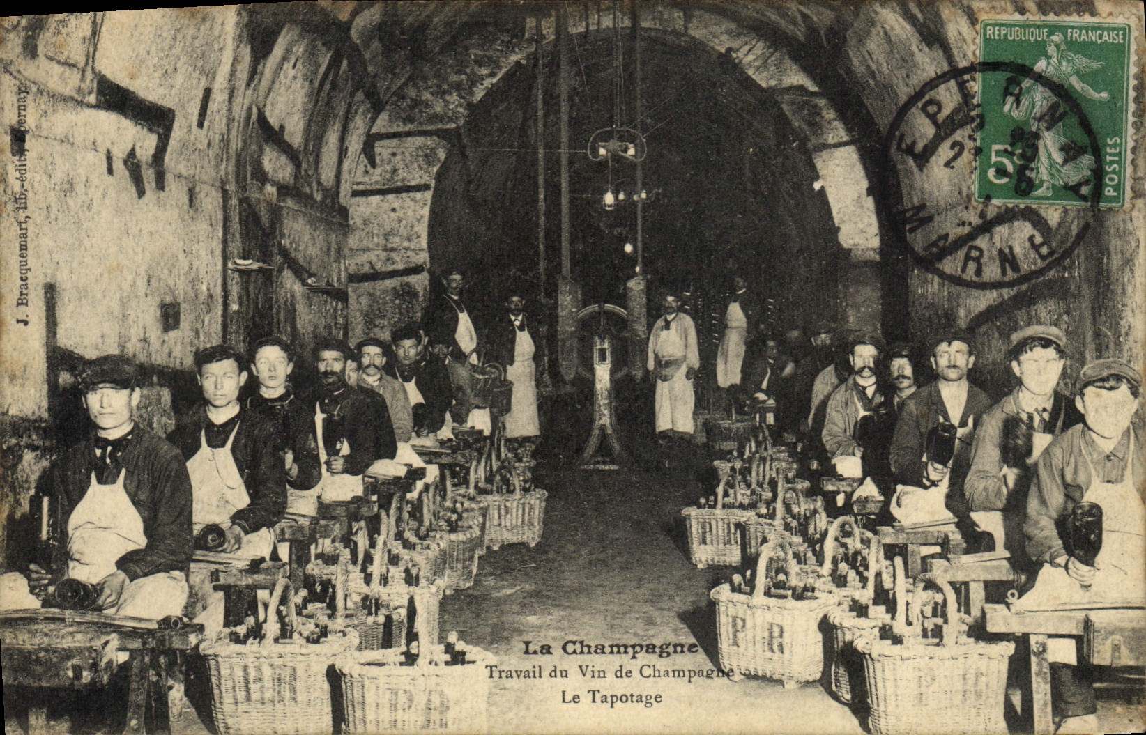 Postal Folclore Vid Vendimias Champaña Trabajo del vino de Champaña el tapotage CUMBRE