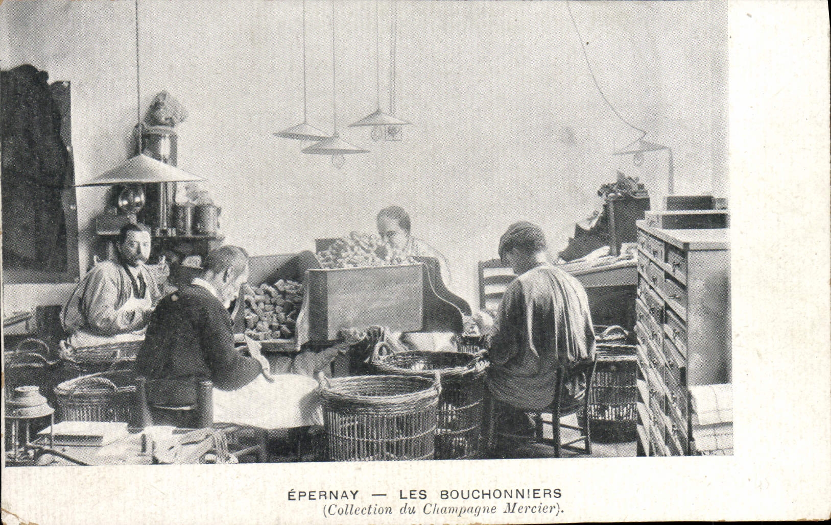 Postal Folclore Vid Vendimias Epernay los taponeros Champaña Mercero