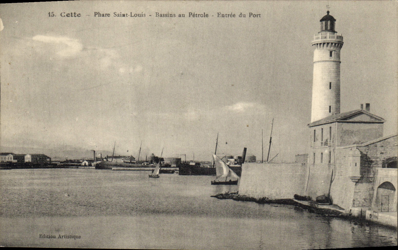 CPA Phare Saint Louis Bassins au Petrole Entree du port Cette