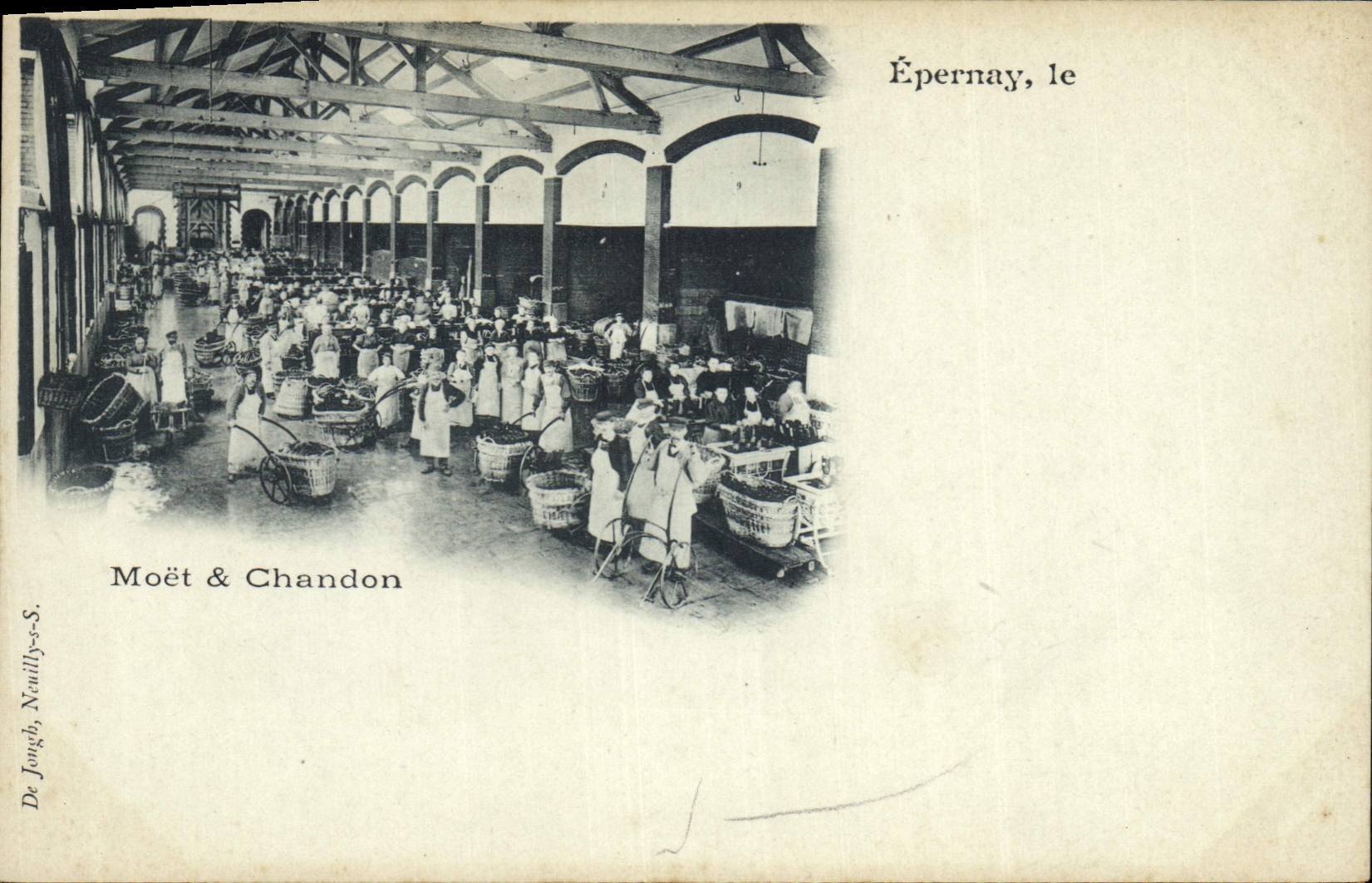 CPA Folklore Vin Vignobles Champagne Moet et Chandon Epernay