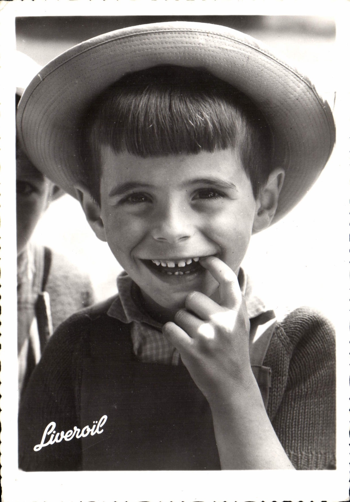 CPM Publicite Un bon hiver Liberoil Suppositoires Huile de foie de morue