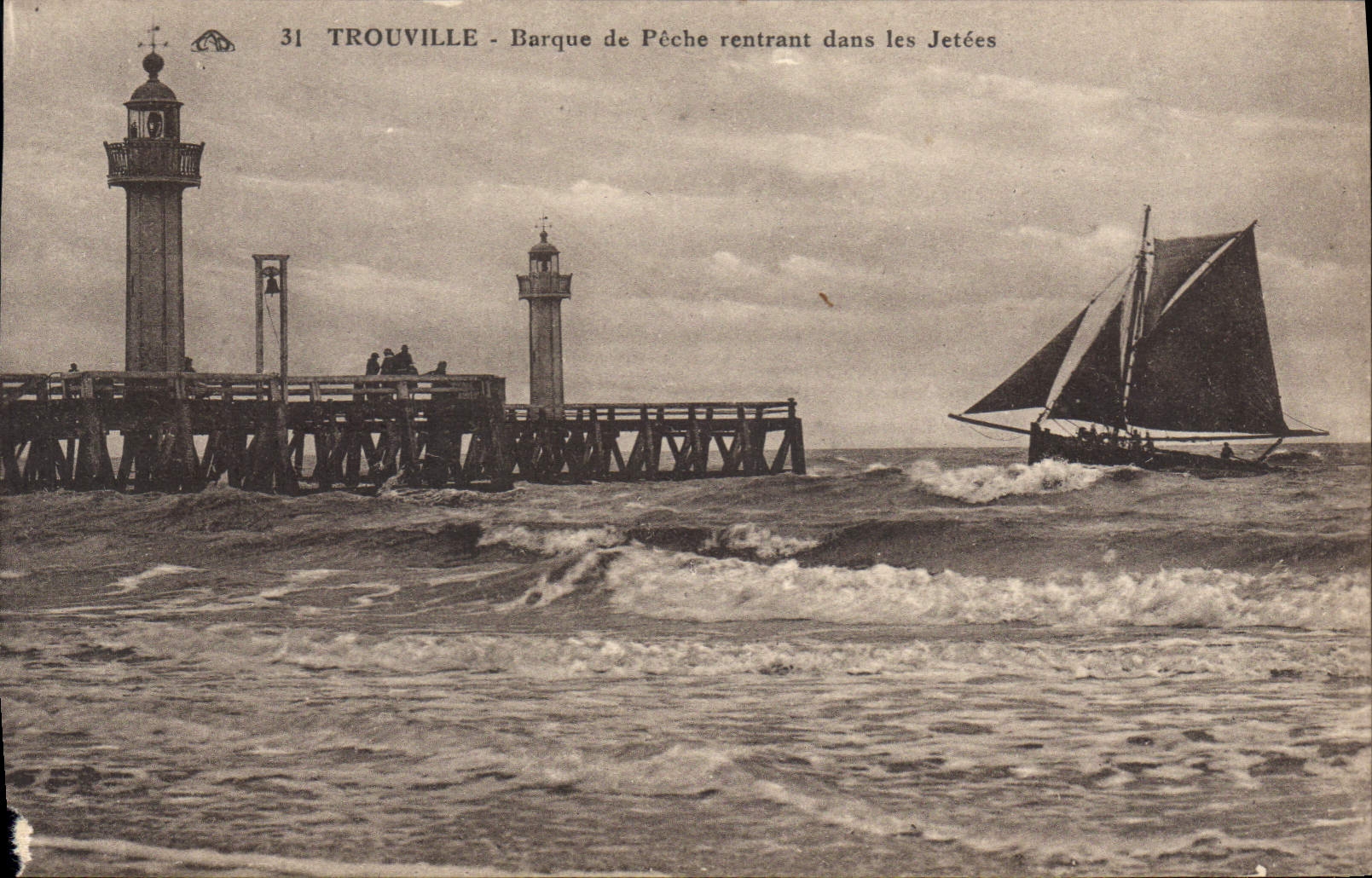 Postal PHARE Trouville Barca de pesca que vuelve a entrar en el lanzadas Barco