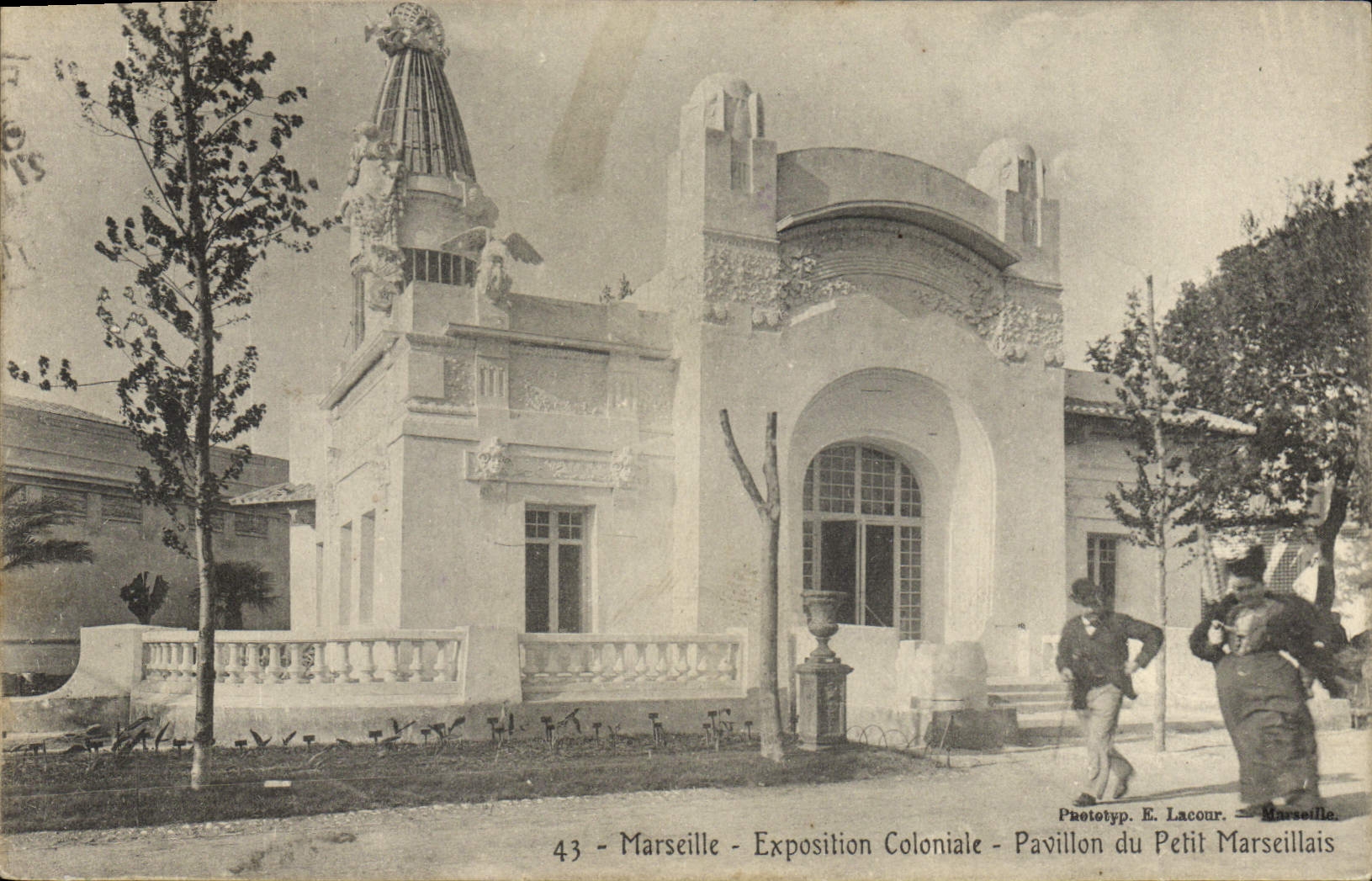 CPA Journaux Journal Marseille Exposition Coloniale Pavillon du Petit Marseillais 