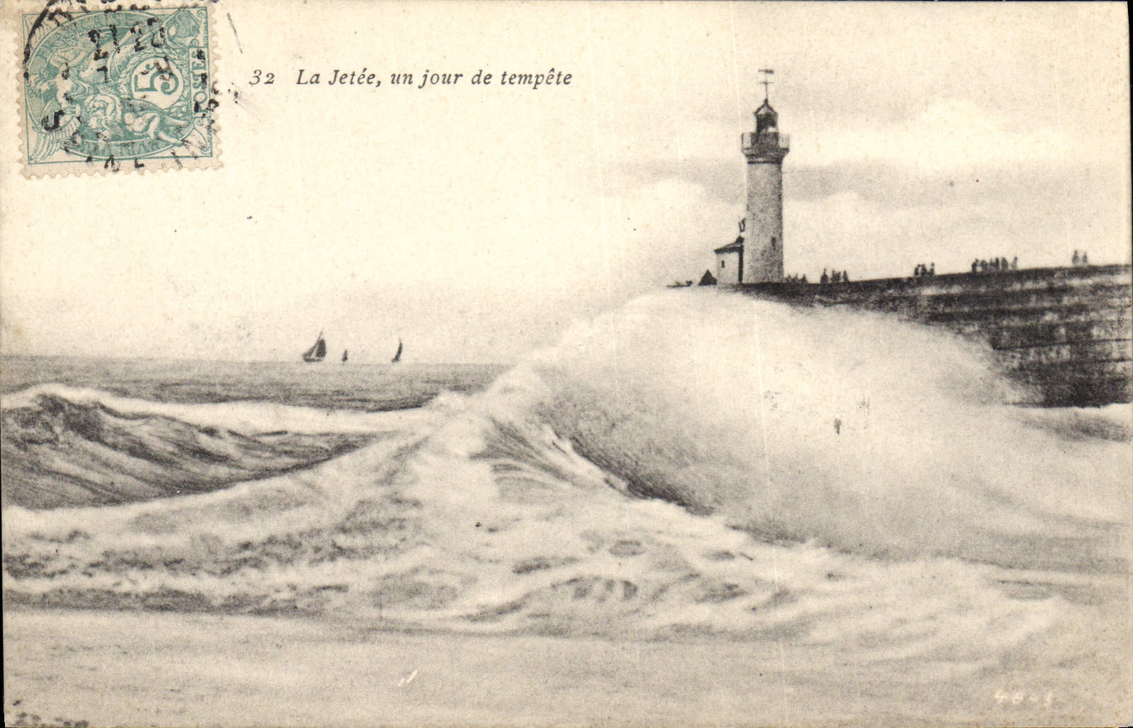 CPA Phare La jetee un jour de tempete 