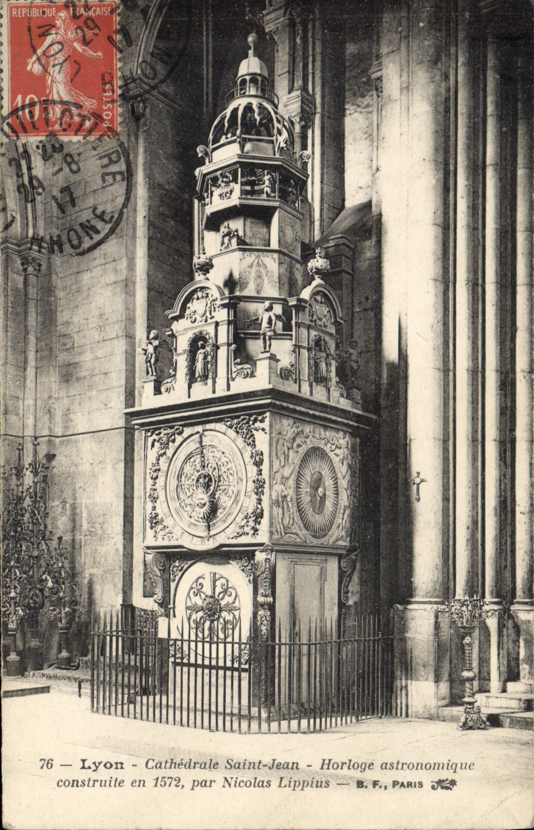 Postal Reloj astronómico Granitado Santo Jean Lyon