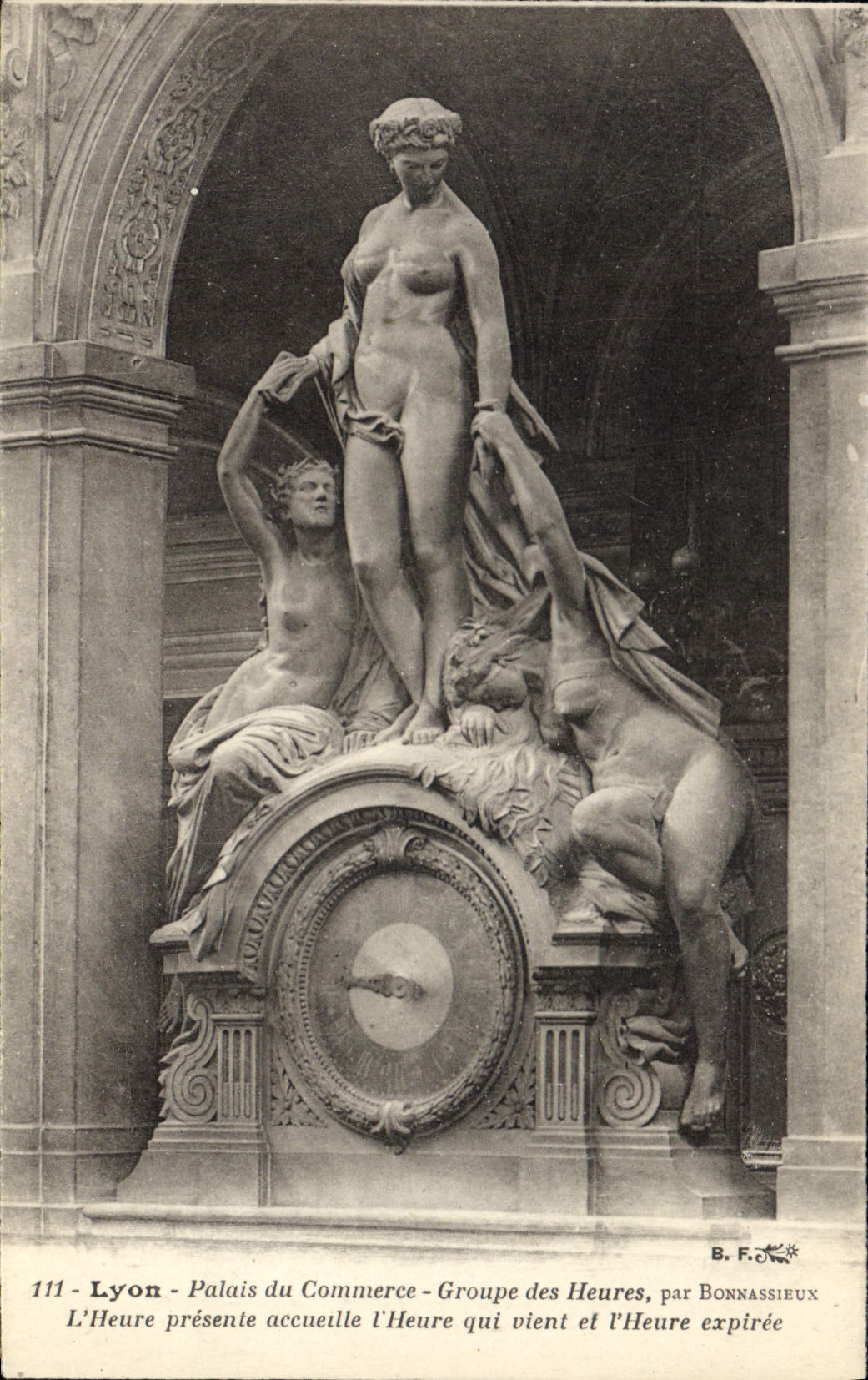 Postal Reloj Lyon Palacio del Comercio Grupo de las Horas por Bonnassieux