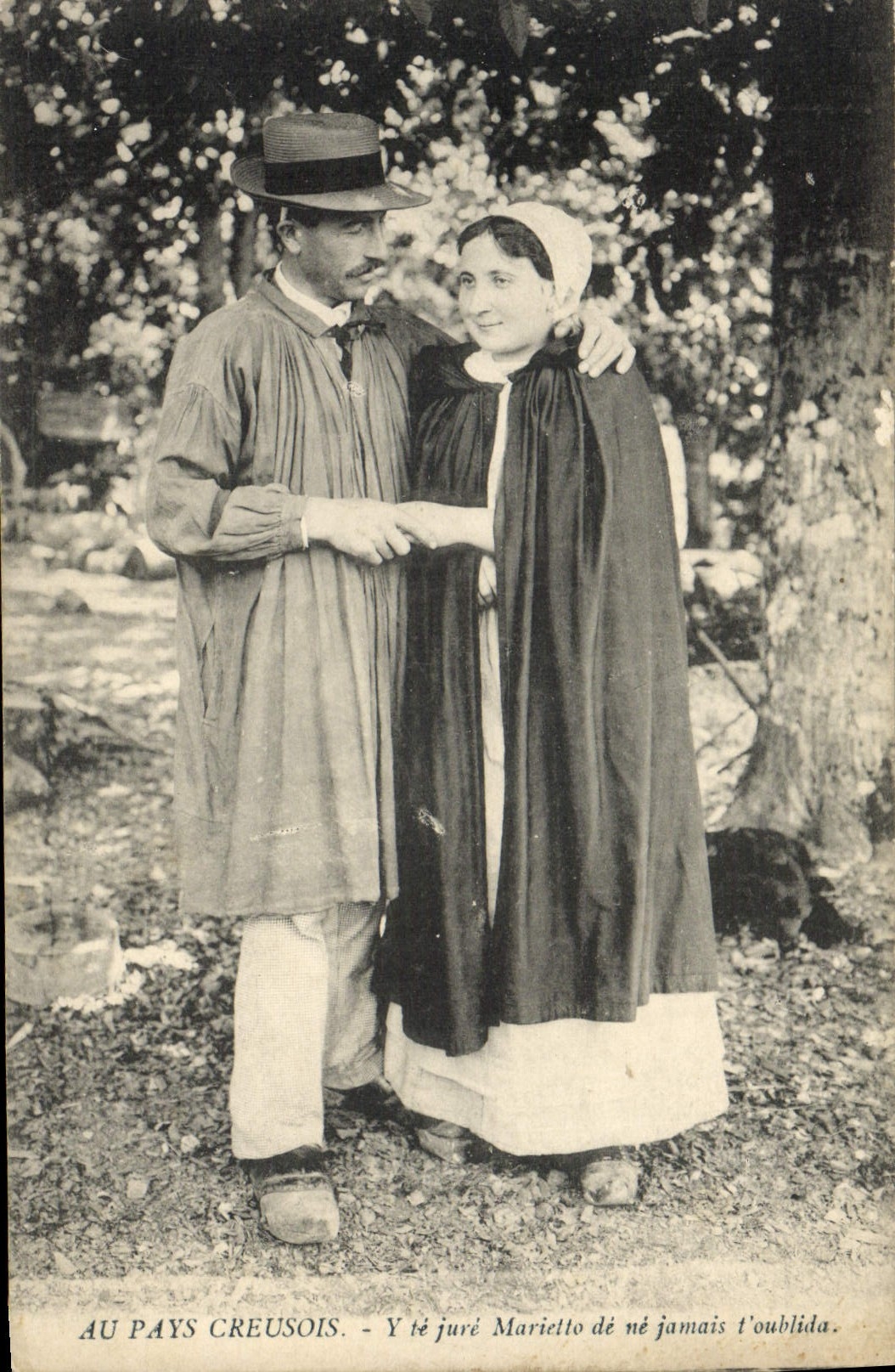 CPA Folklore Au Pays Creusois