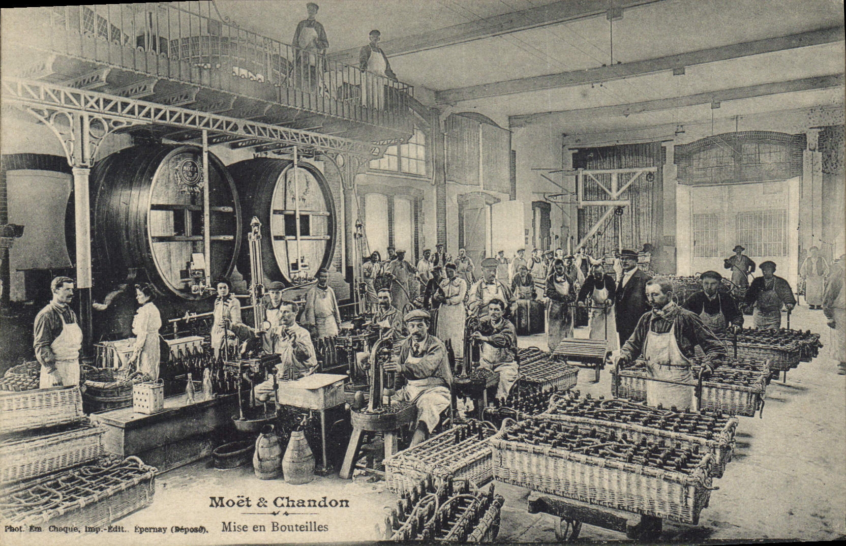 Postal Folclore Vid Vino Vendimias Champaña Moet & Chandon Embotellado