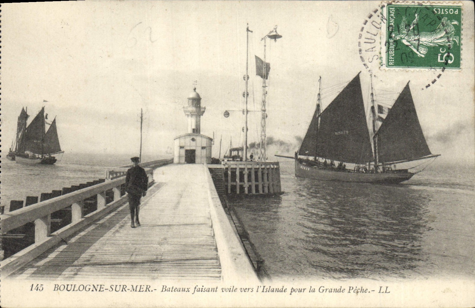 Vintage Postcard Phare Boulogne on Mer Boats making veil towards Iceland for large the sin Sailing boats