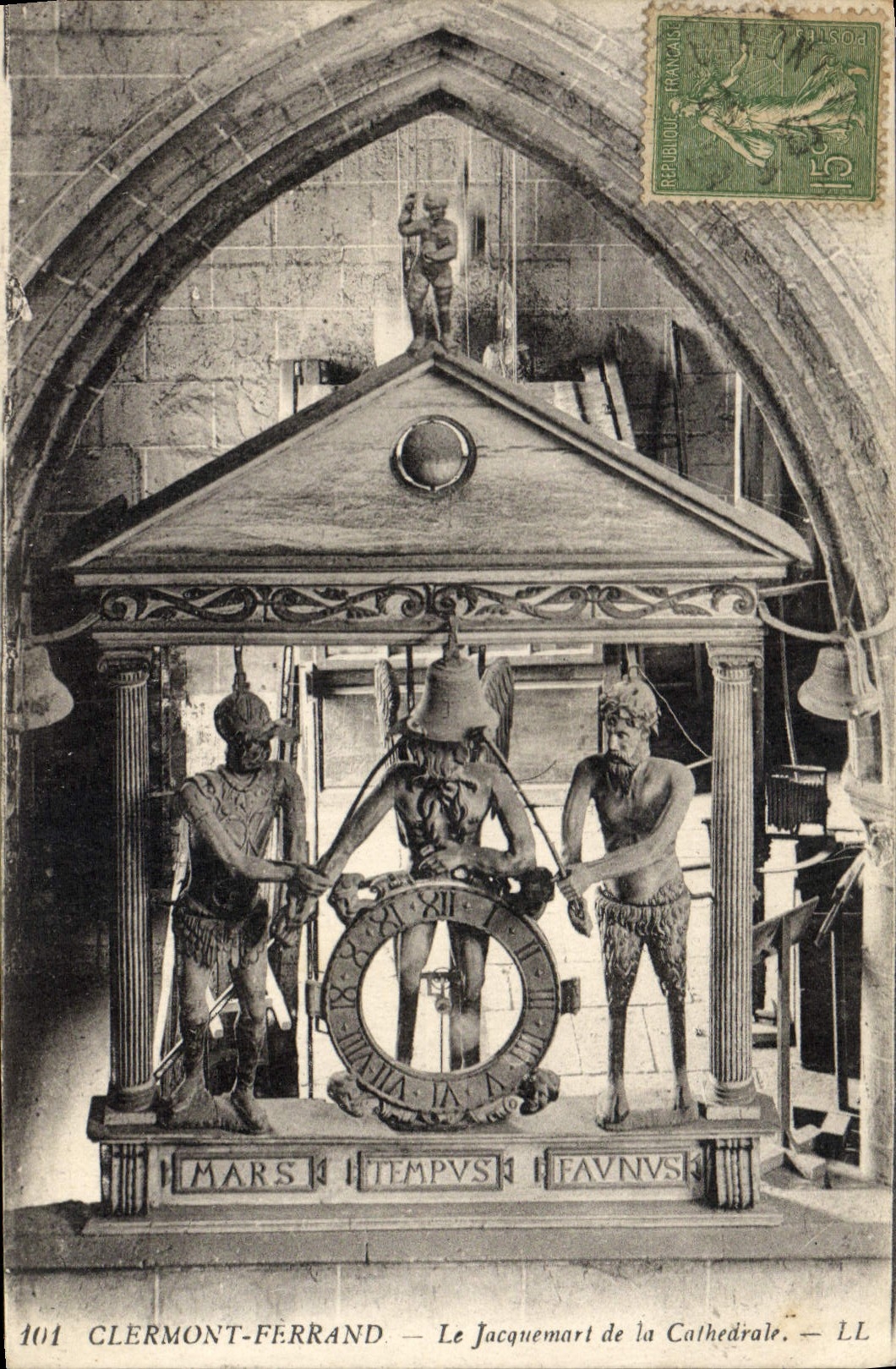 CPA Horloge Clermont Ferrand Le Jacquemart de la cathedrale