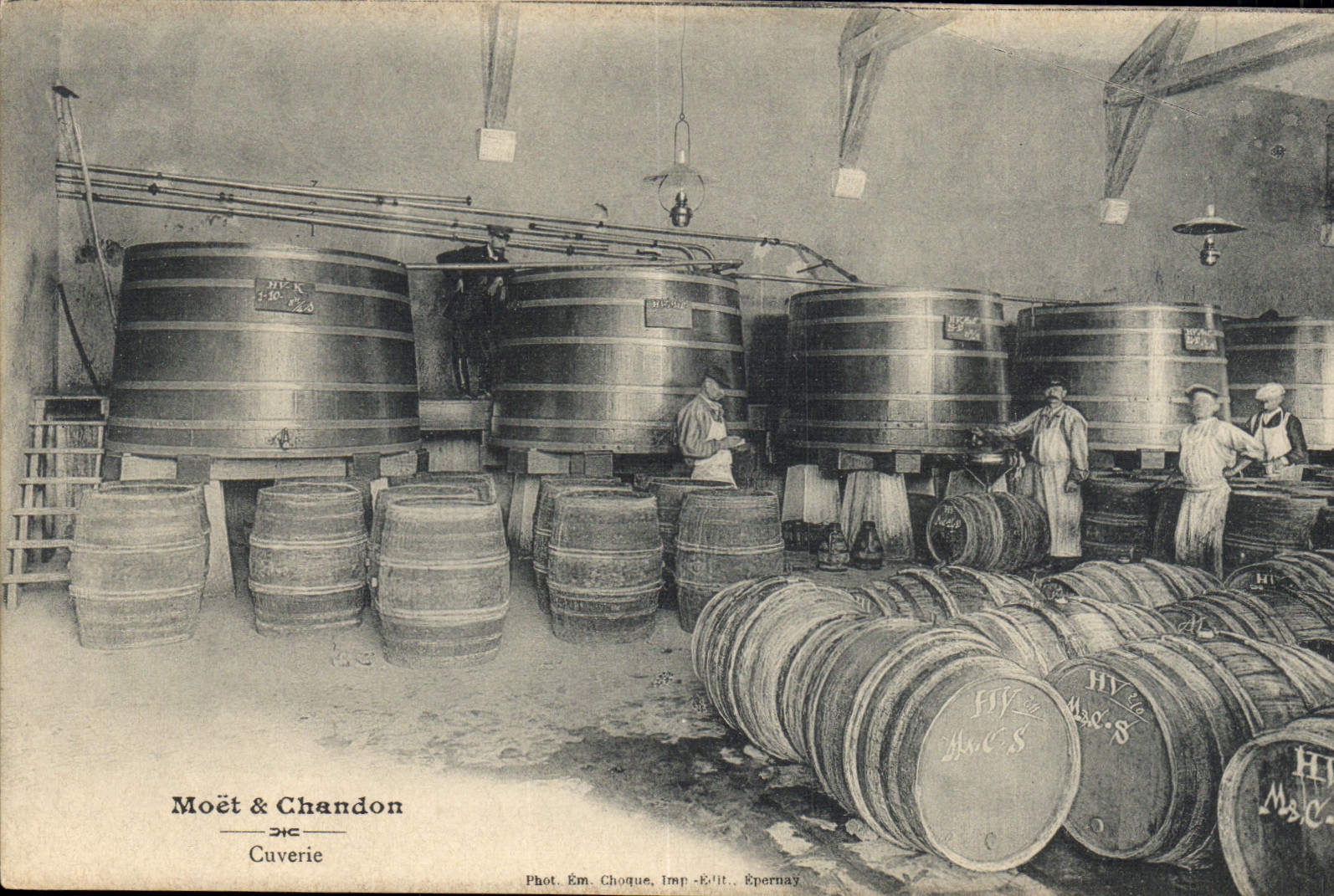 Postal Champaña Moet & Chandon Cocedero