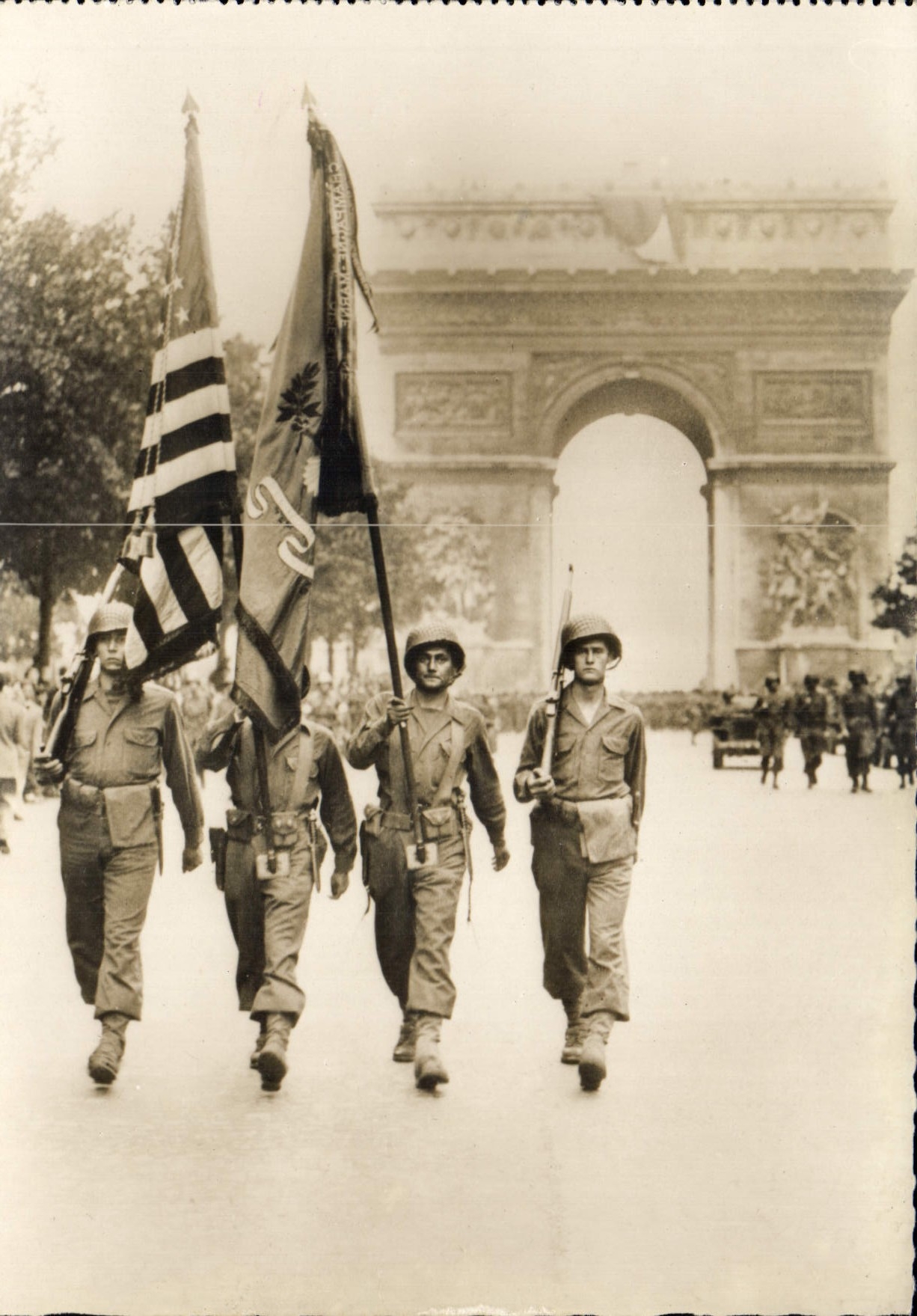 Vintage Postcard Militaria Paris Ravelled of the American flags at the Champs Elysées