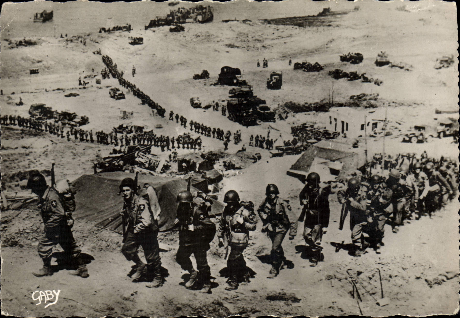 Postal Militaria Desembarque en Normandía Llegar de los refuerzos combinados en Normandía