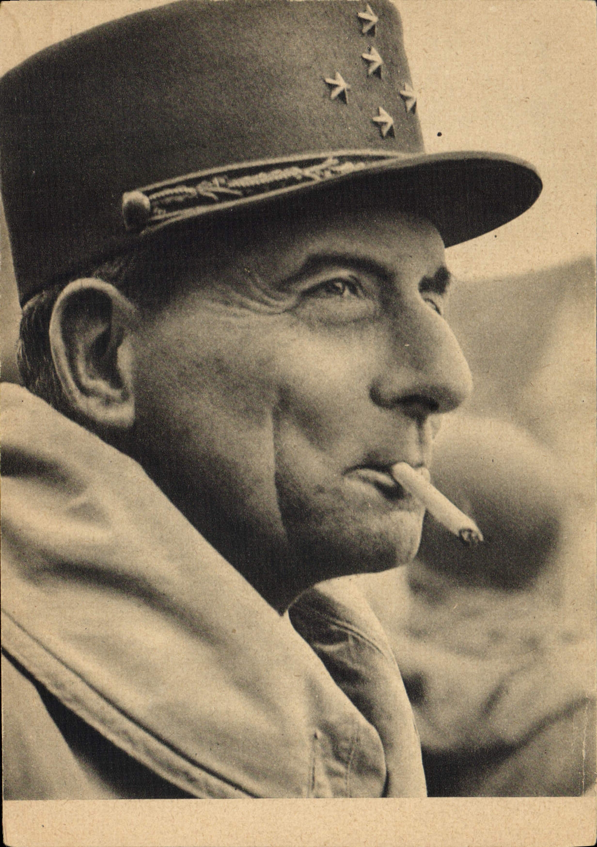 CPM Militaria Le General de Lattre