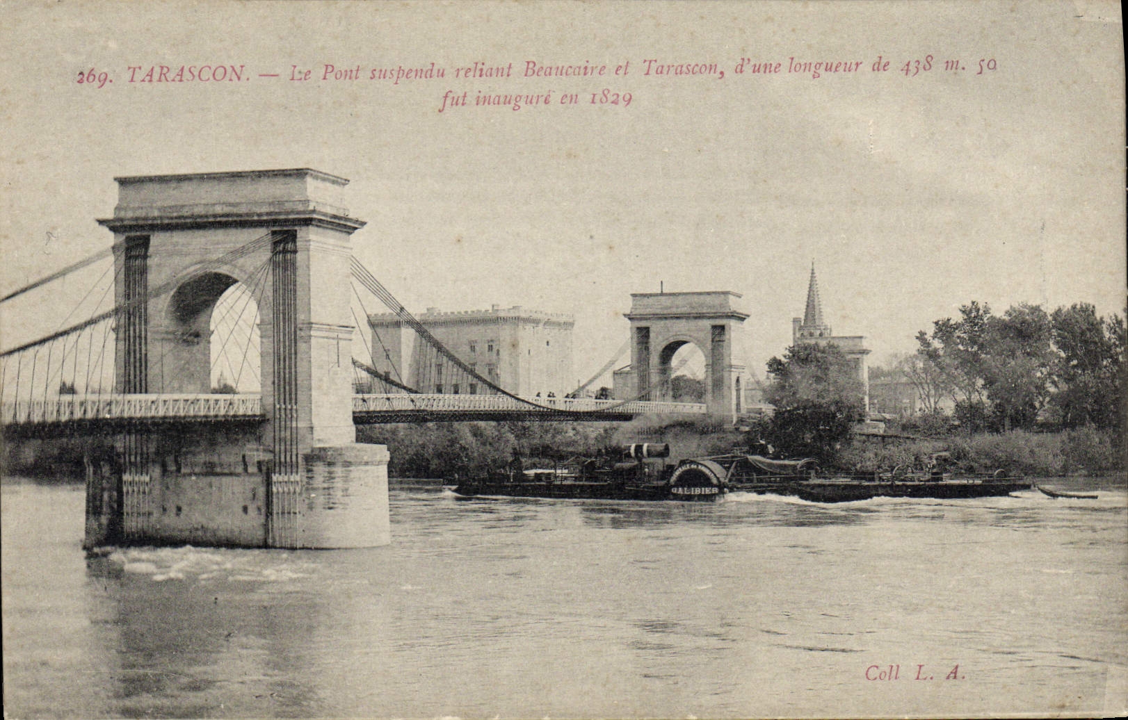 CPA Pont Tarascon Le pont suspendu reliant Beaucaire et Tarascon 