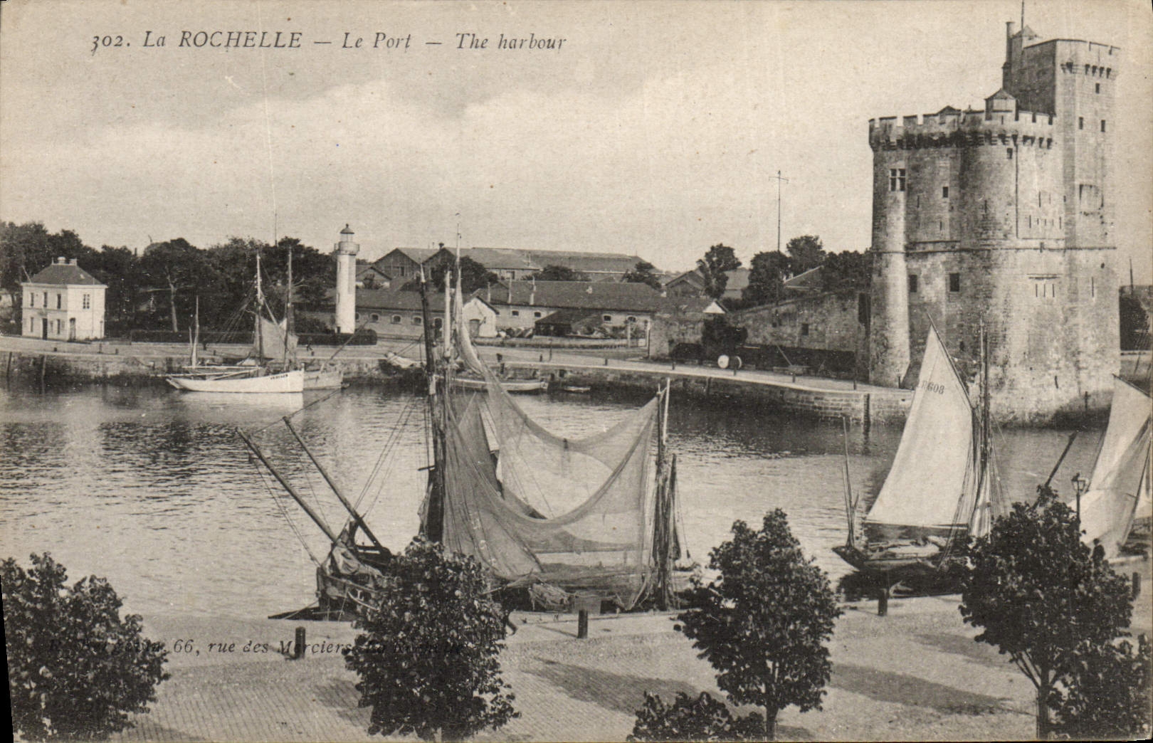 CPA Phare La Rochelle Bateaux