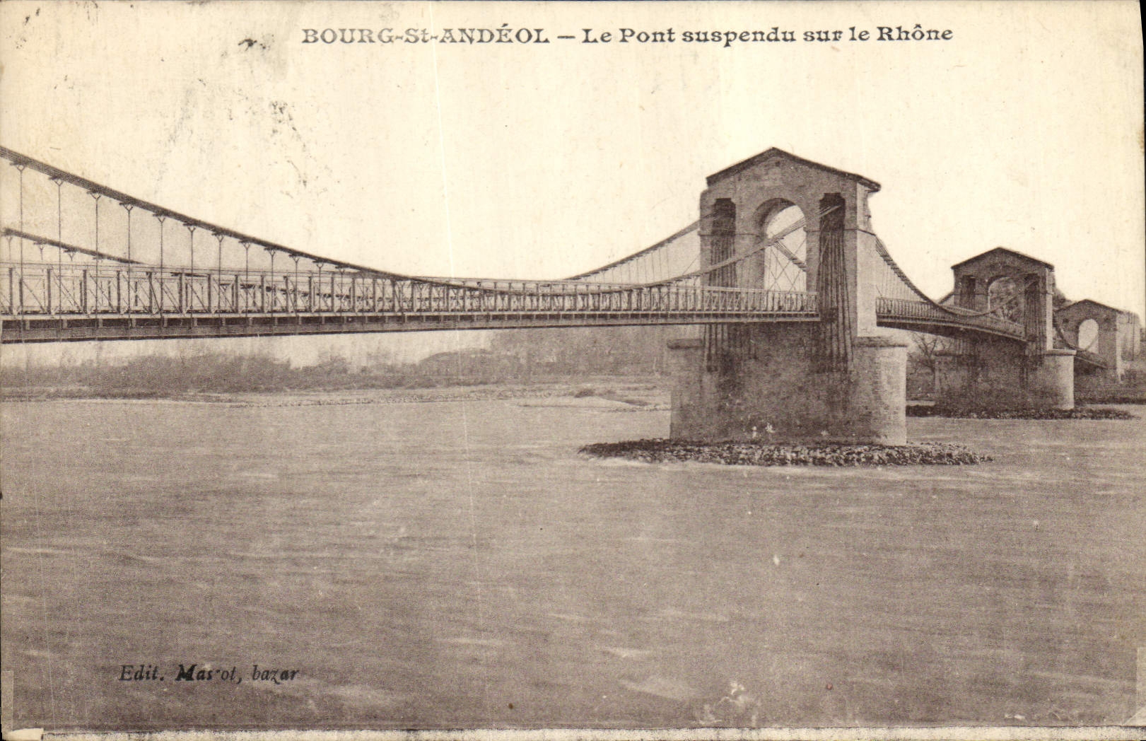 CPA Pont suspendu sur le Rhone