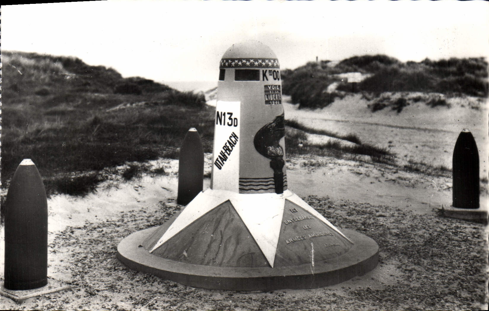 CPM Militaria Sainte Marie du Mont Utah Beach Borne 00 de la Voie de la Liberte Breche de Sainte Marie du Mont Musee du debarquement 