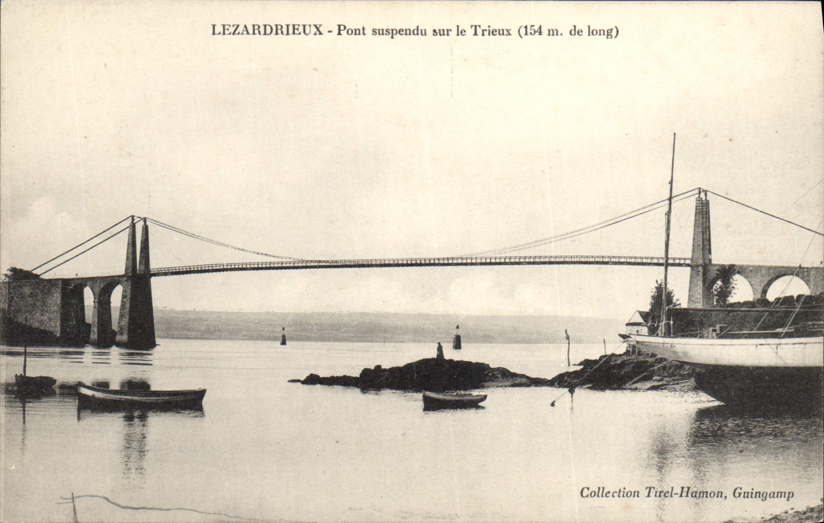 CPA Pont suspendu sur le Trieux Lezardrieux