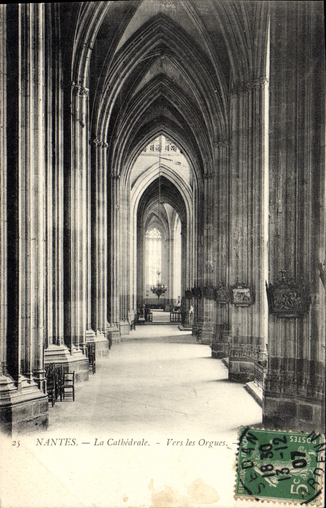 Postal Órgano Nantes la catedral hacia los órganos
