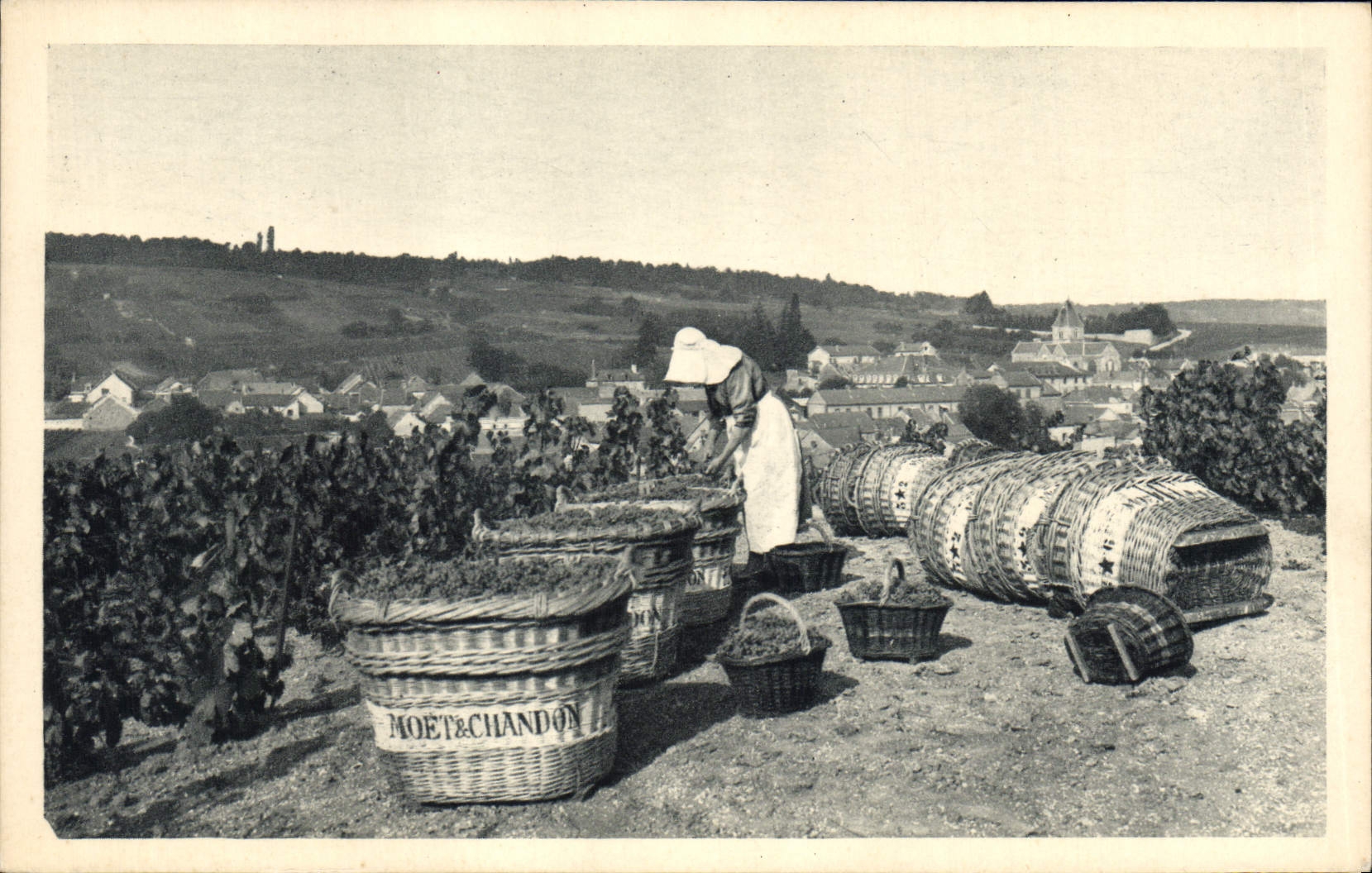 Vintage Postcard Folklore Wine Vintage Moet Champagne has Chandon Scene of vintage in Mesnil on Oger