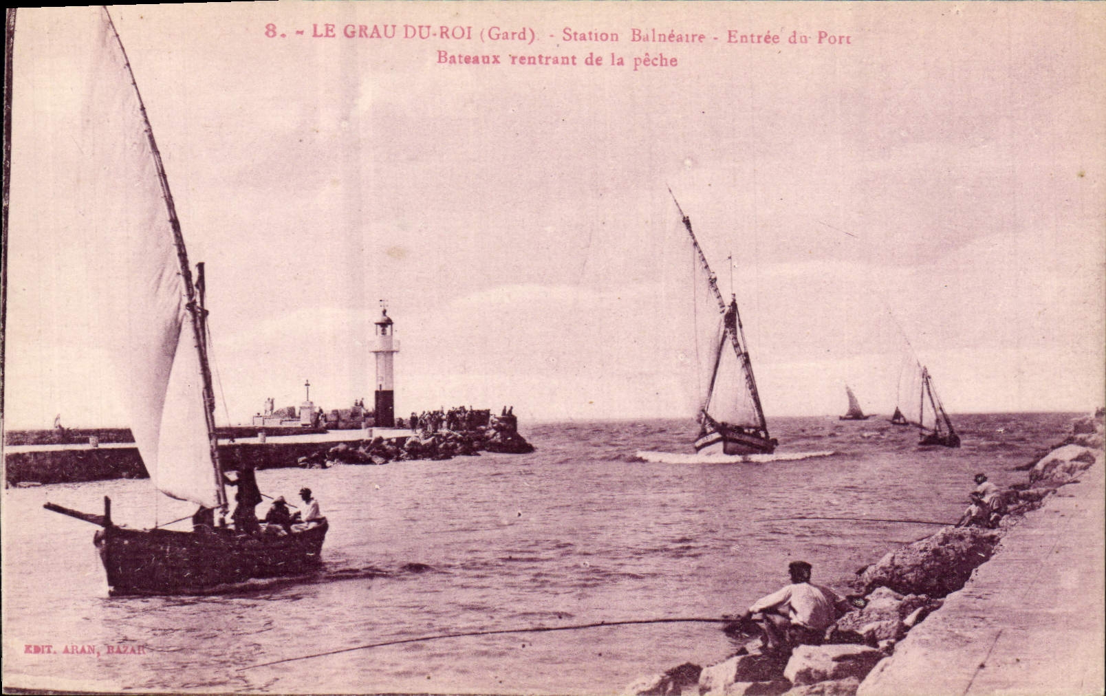 Postal PHARE el Grau de Rey Entree del puerto Barcos que vuelve a entrar pesqueros