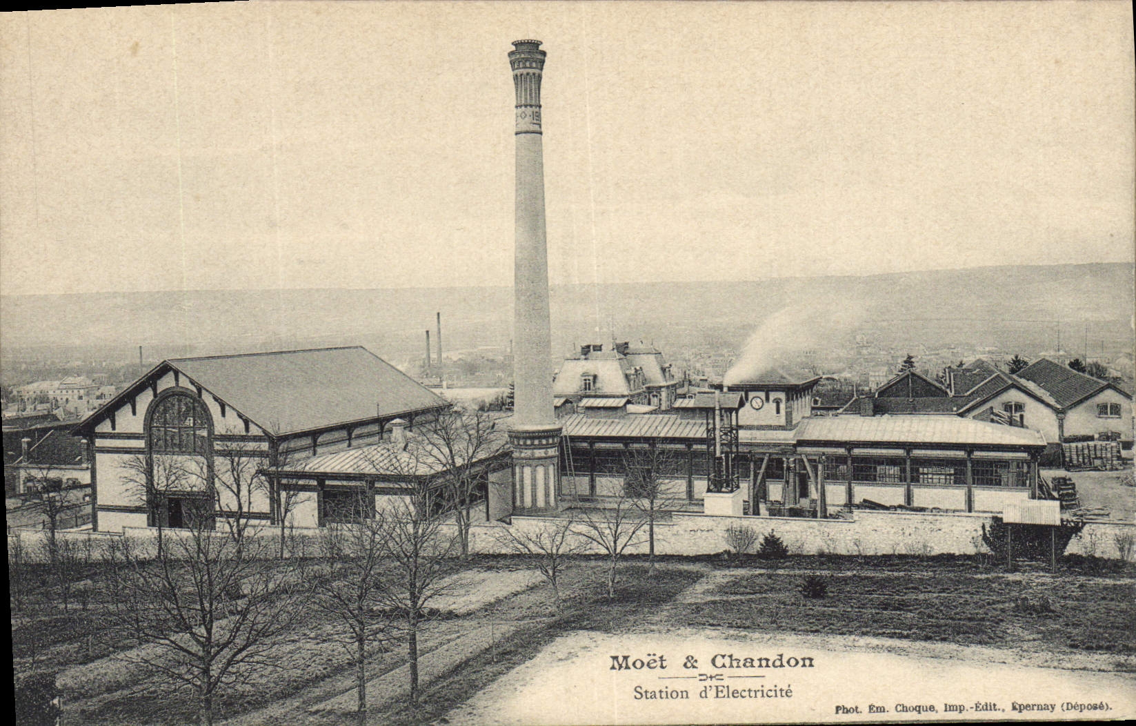 Vintage Postcard Folklore Wine Vineyard Grape harvest Moet Champagne and Chandon Station of electricity