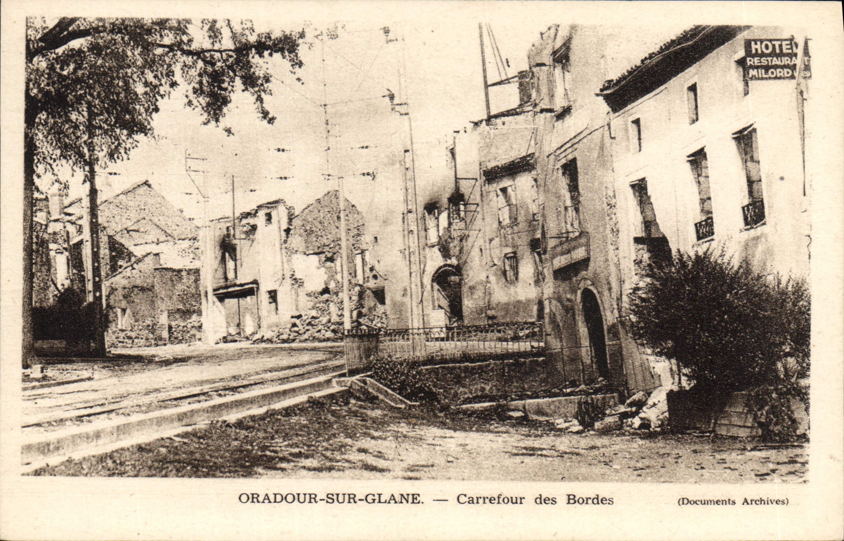 Modern Postcard Militaria Oradour on Glane Crossroads of Border
