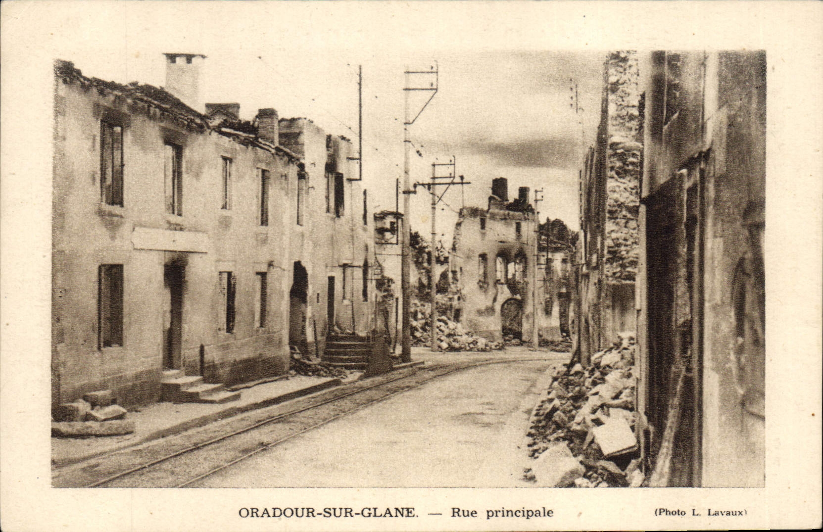 Modern Postcard Militaria Oradour on Gleans Main street