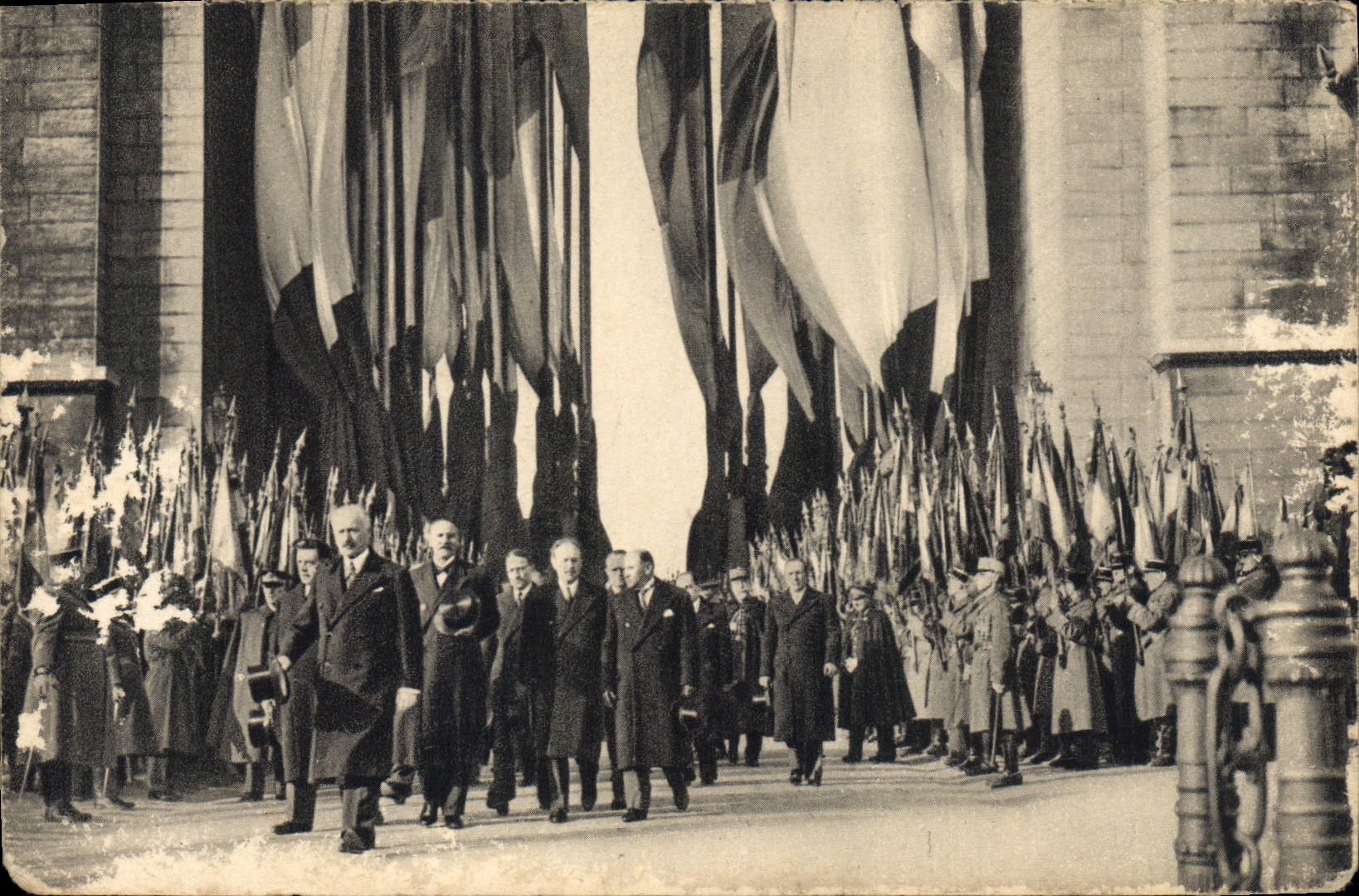 Modern Postcard Militaria Homage of the President of the Republic Unknown soldier