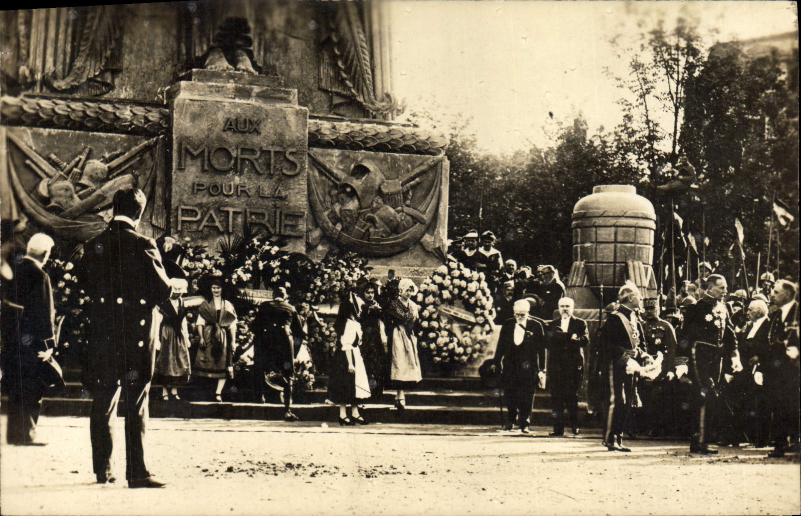 CARTE PHOTO Militaria Fetes du 14 Juillet 1919