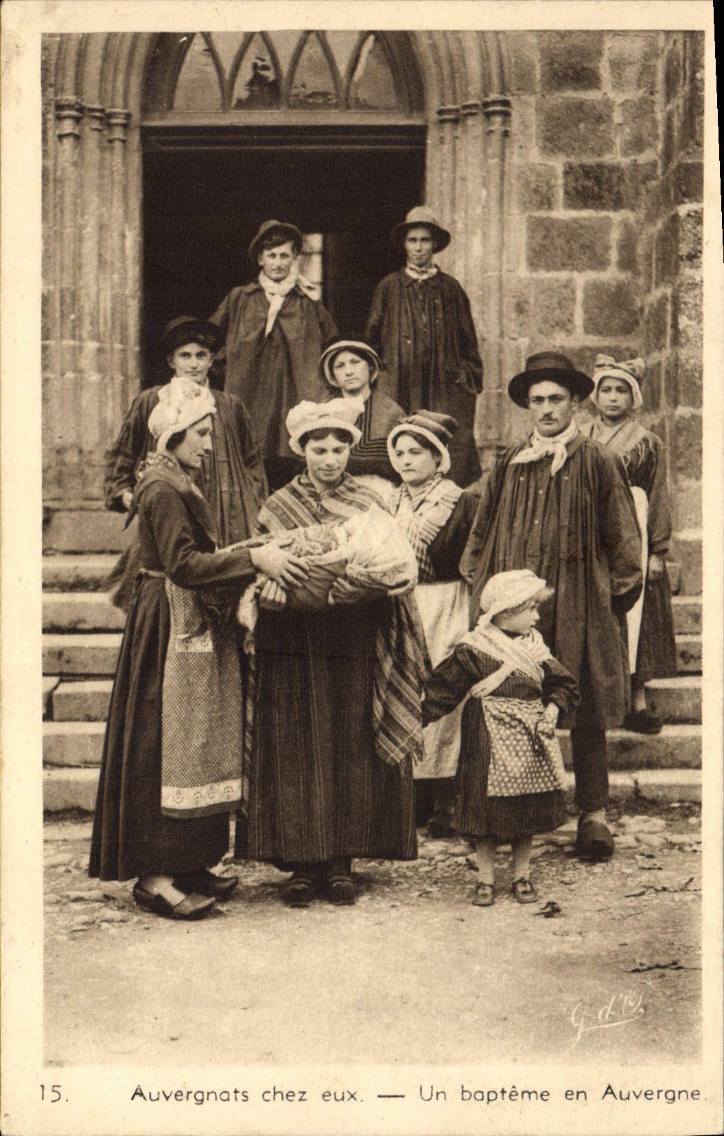 CPA Folklore Auvergne Un bapteme en Auvergne 