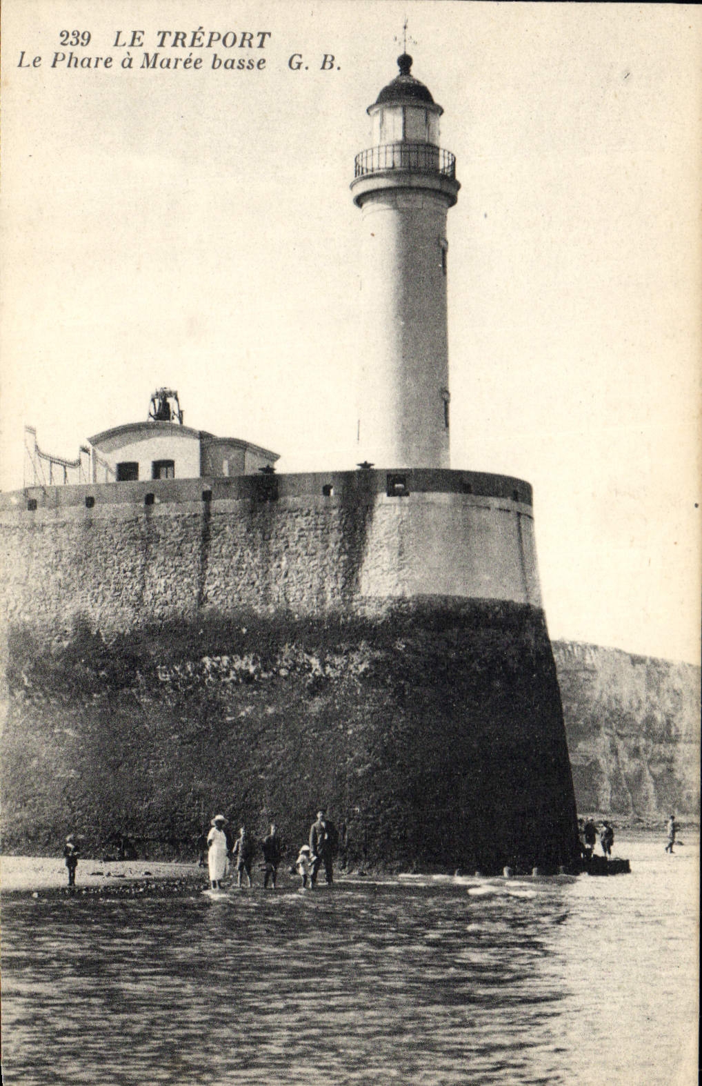 Vintage Postcard Phare has low tide Treport