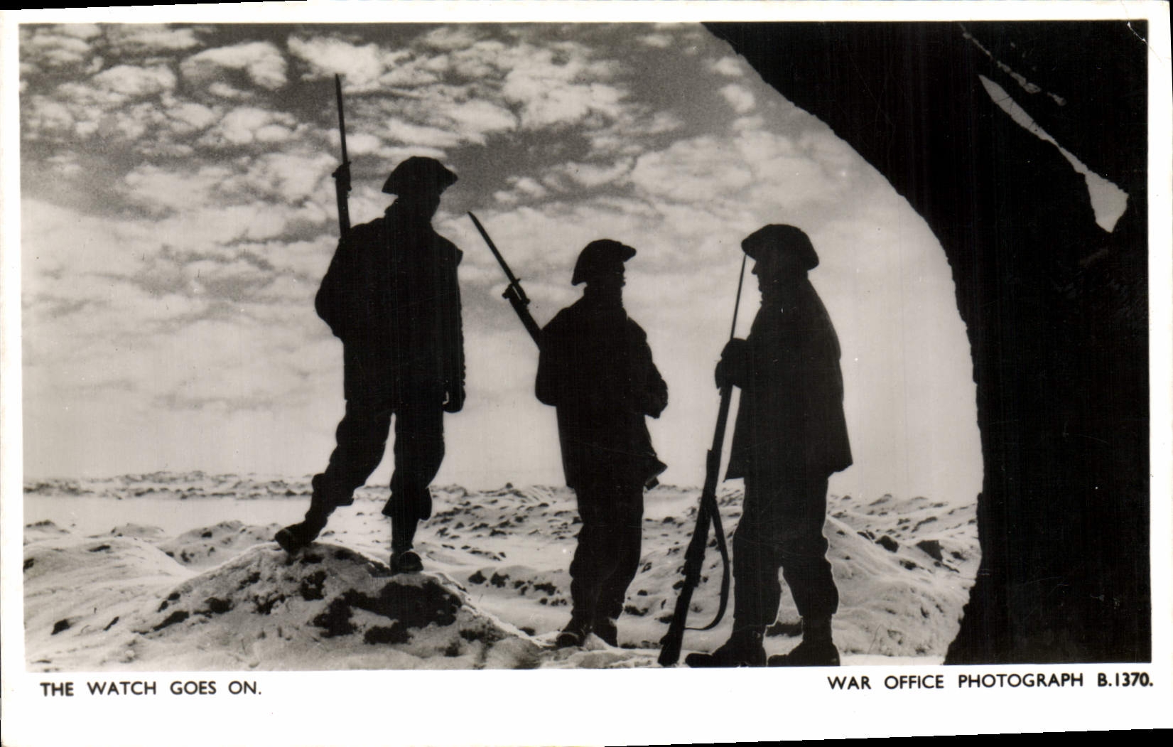 Modern Postcard Militaria The watch goes one