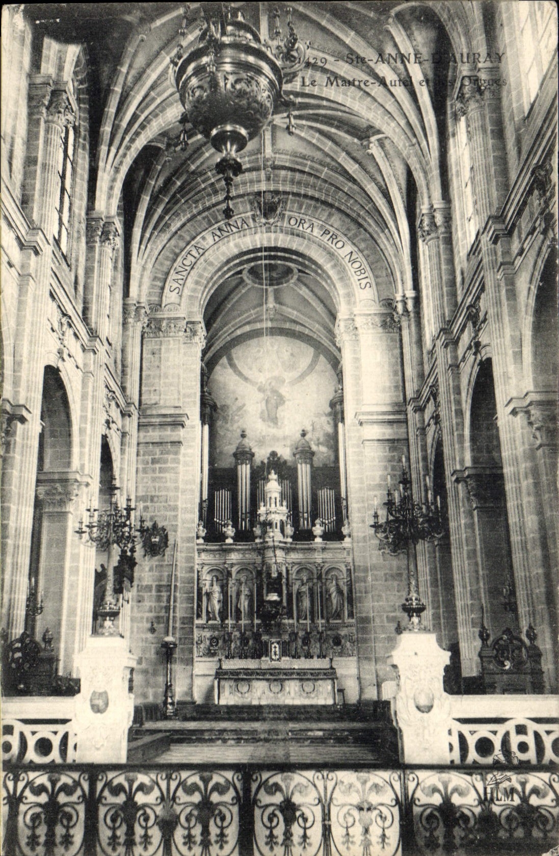 Postal Órgano Ste Ana de Auray el principal altar y los órganos