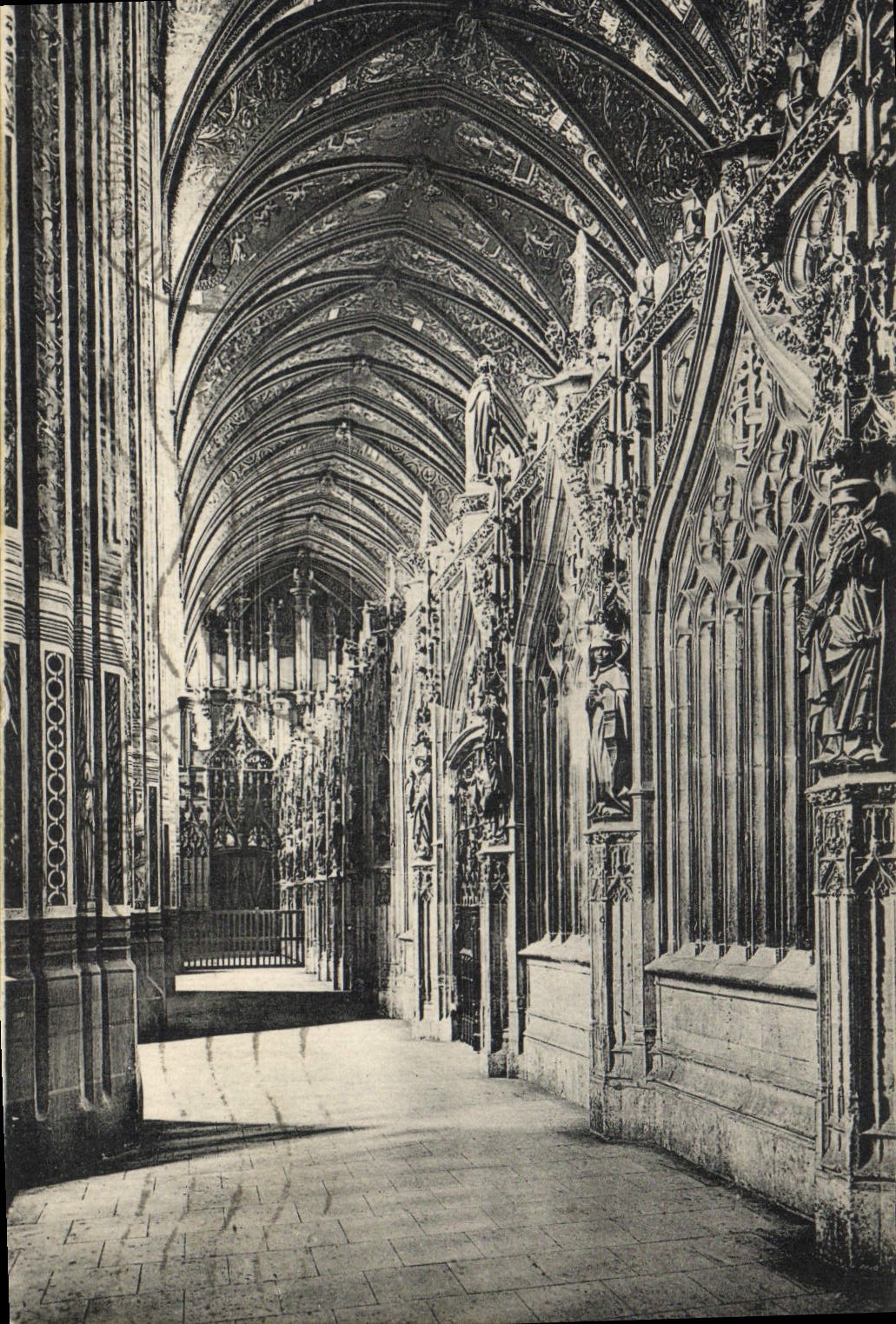 Vintage Postcard Albi Cathedrale of co. Cecile Deambulatoire Encloses chorus