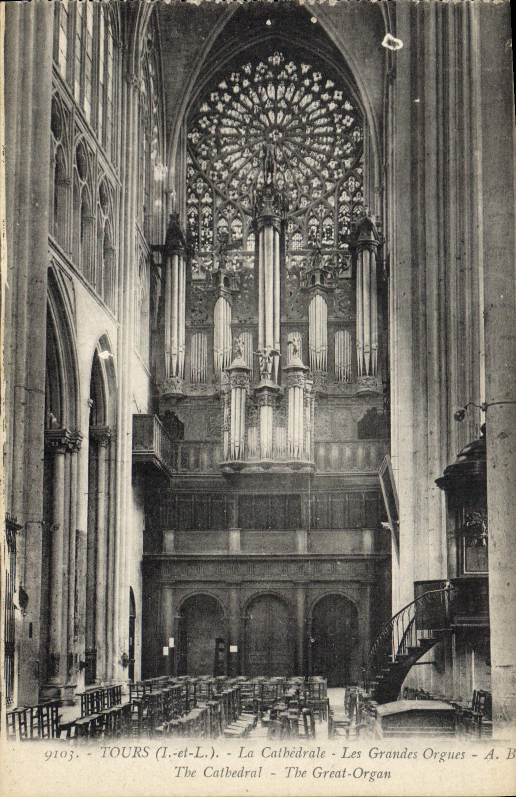 Postal Órgano Tours la catedral los grandes órganos