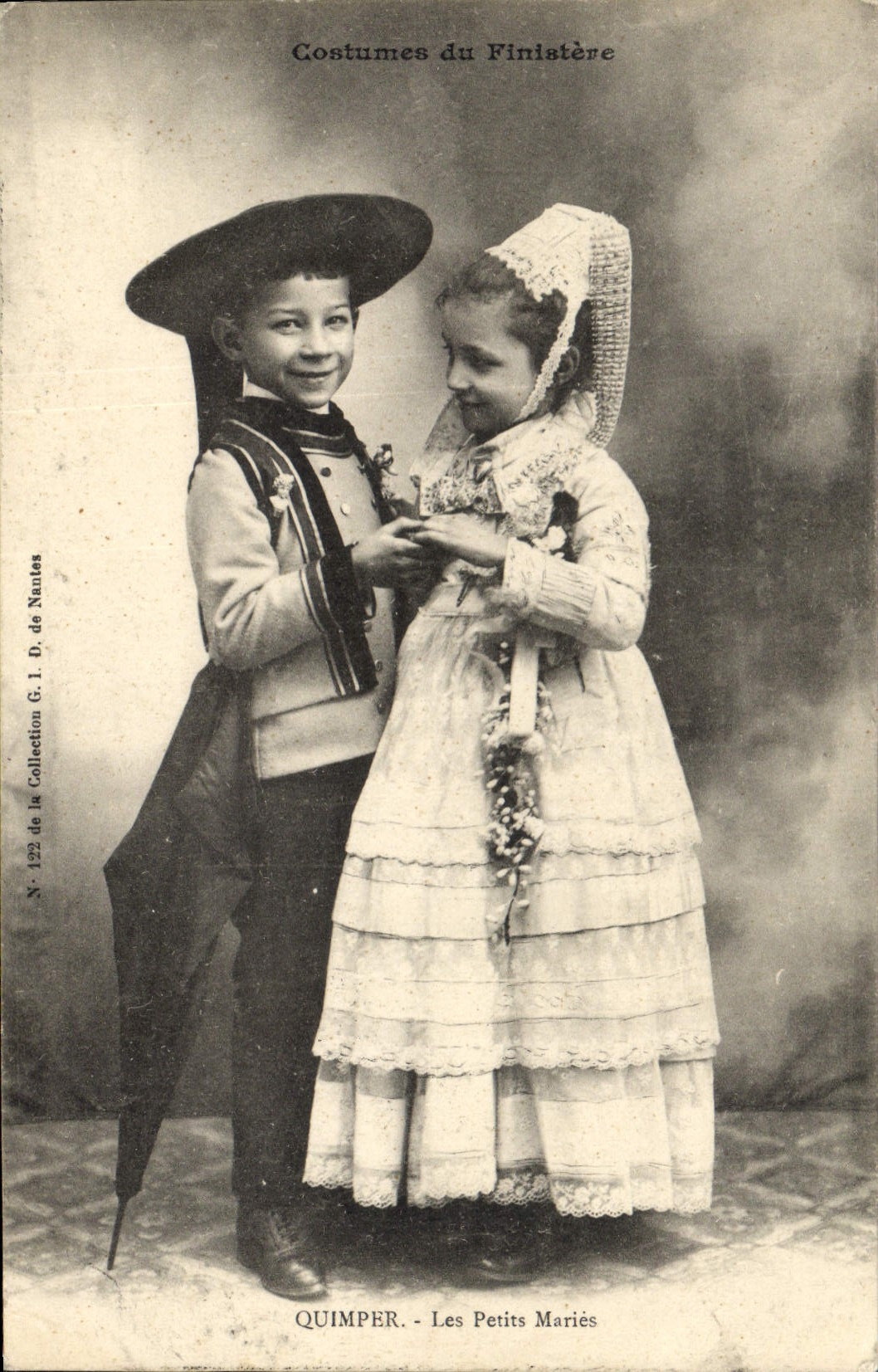 Vintage Postcard Folklore Quimper Children the small ones marry Mariage